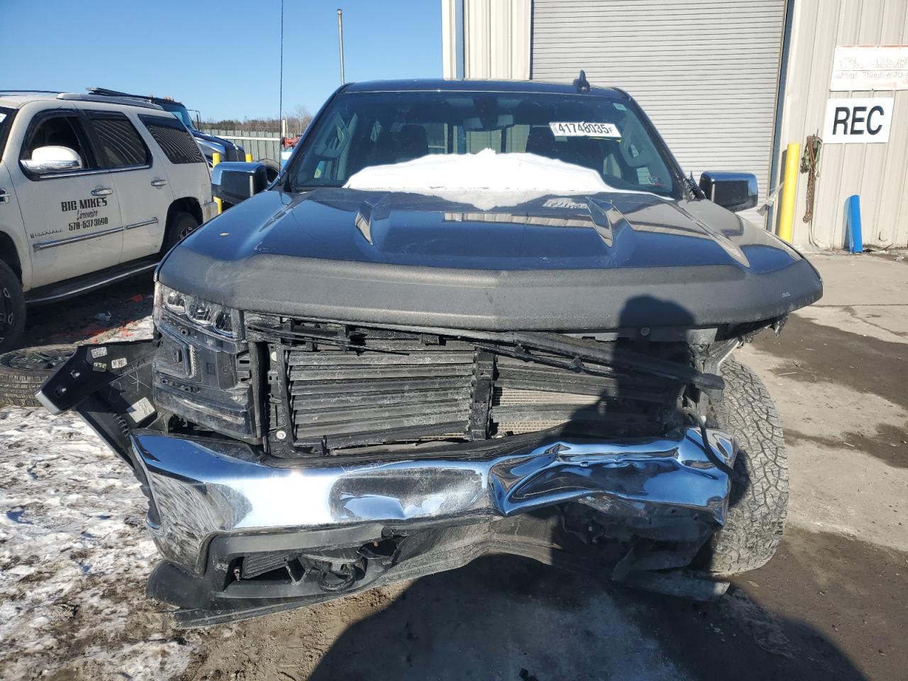 2020 Chevrolet Silverado VIN 3GCUYDED8LG280442 Copart auction photo, front end / side damage thumbnail 5