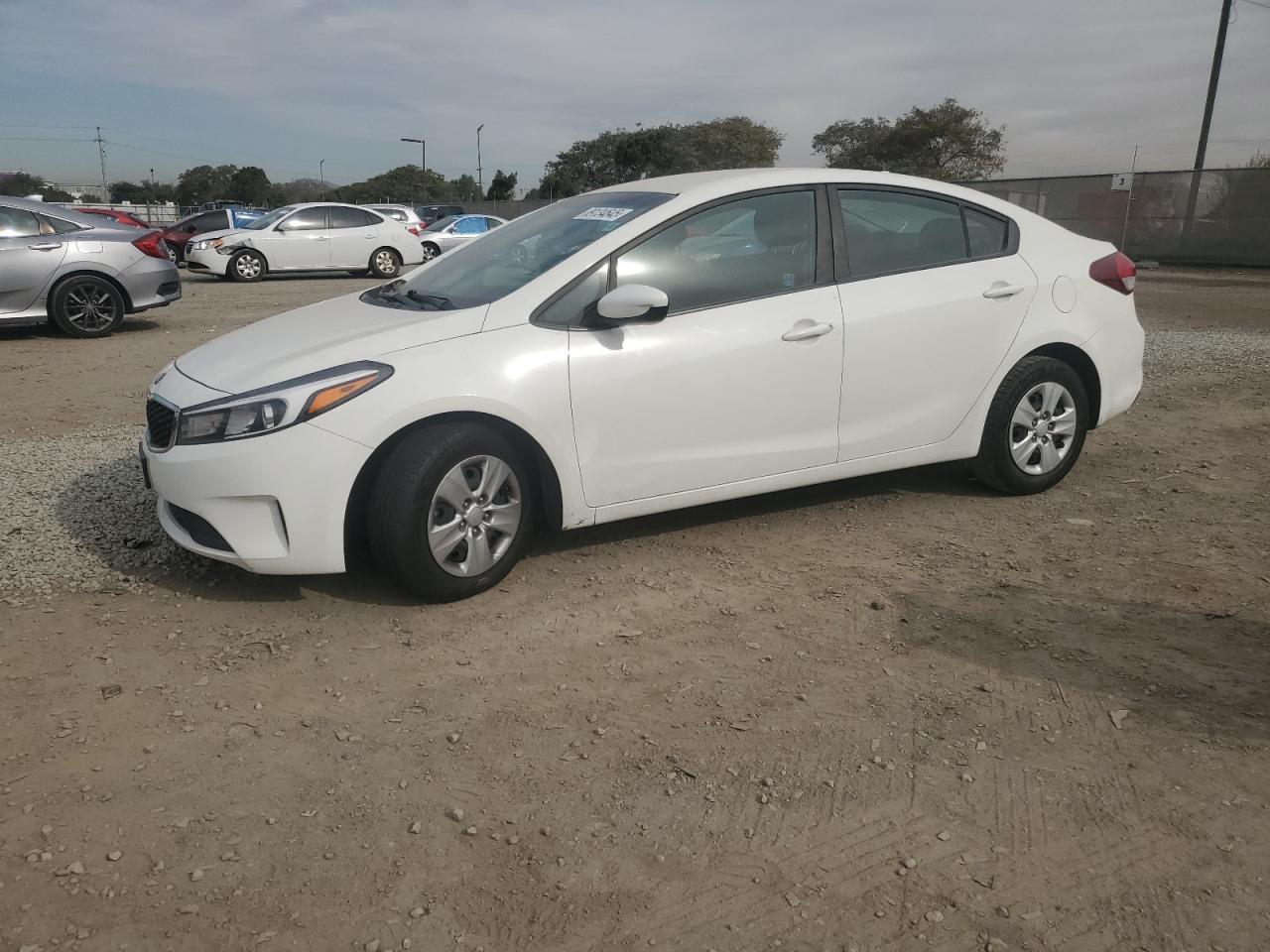 2018 KIA Forte VIN 3KPFK4A73JE271571