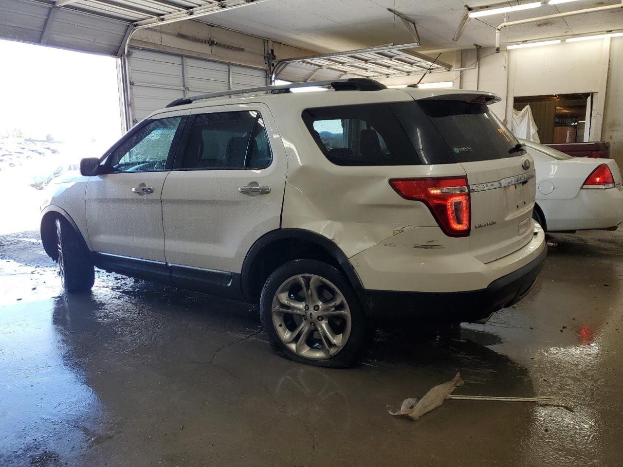 2015 Ford Explorer VIN 1FM5K7F88FGA05402 Copart auction photo, rear end / undercarriage damage thumbnail 2