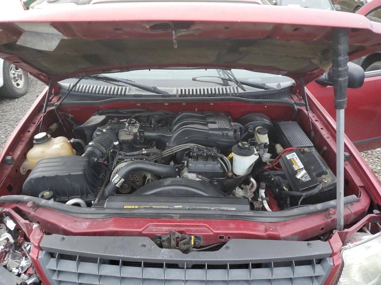 2004 Ford Explorer VIN 1FMZU72K54ZA71811 Copart auction photo, front end damage thumbnail 12