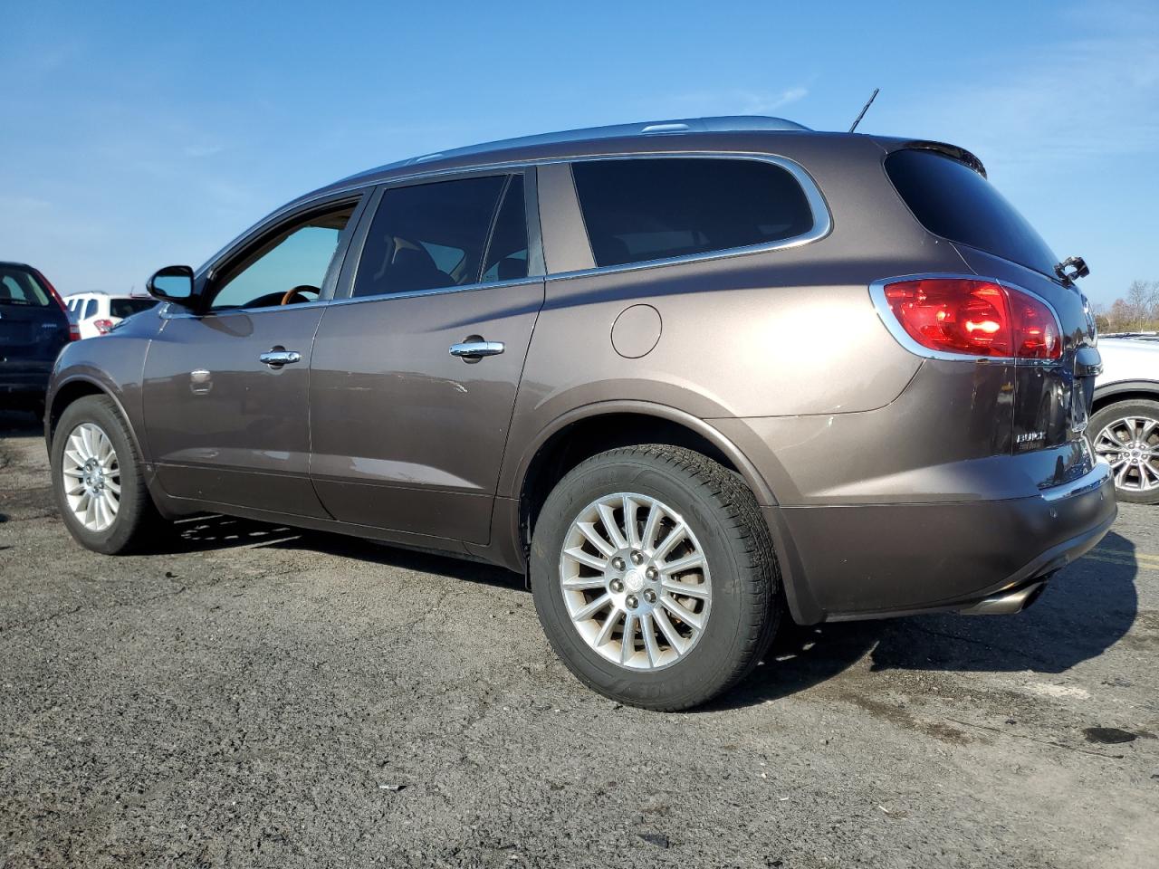 2010 Buick Enclave VIN 5GALVBED9AJ104764 Copart auction photo, minor dent/scratches damage thumbnail 2