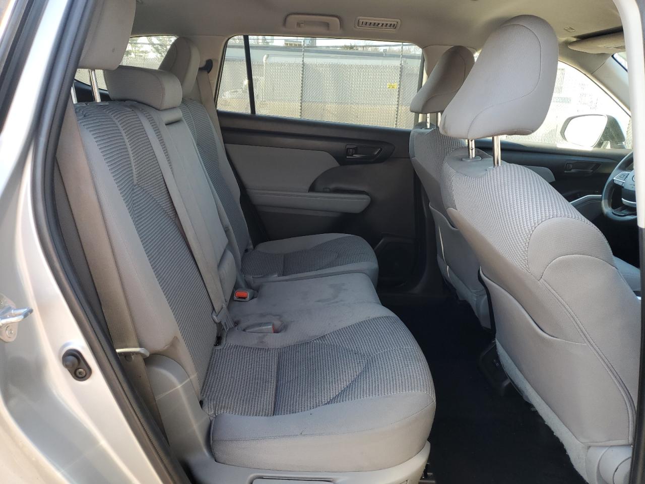 2022 Toyota Highlander VIN 5TDCZRBH2NS234381 Copart auction photo, all over damage thumbnail 11