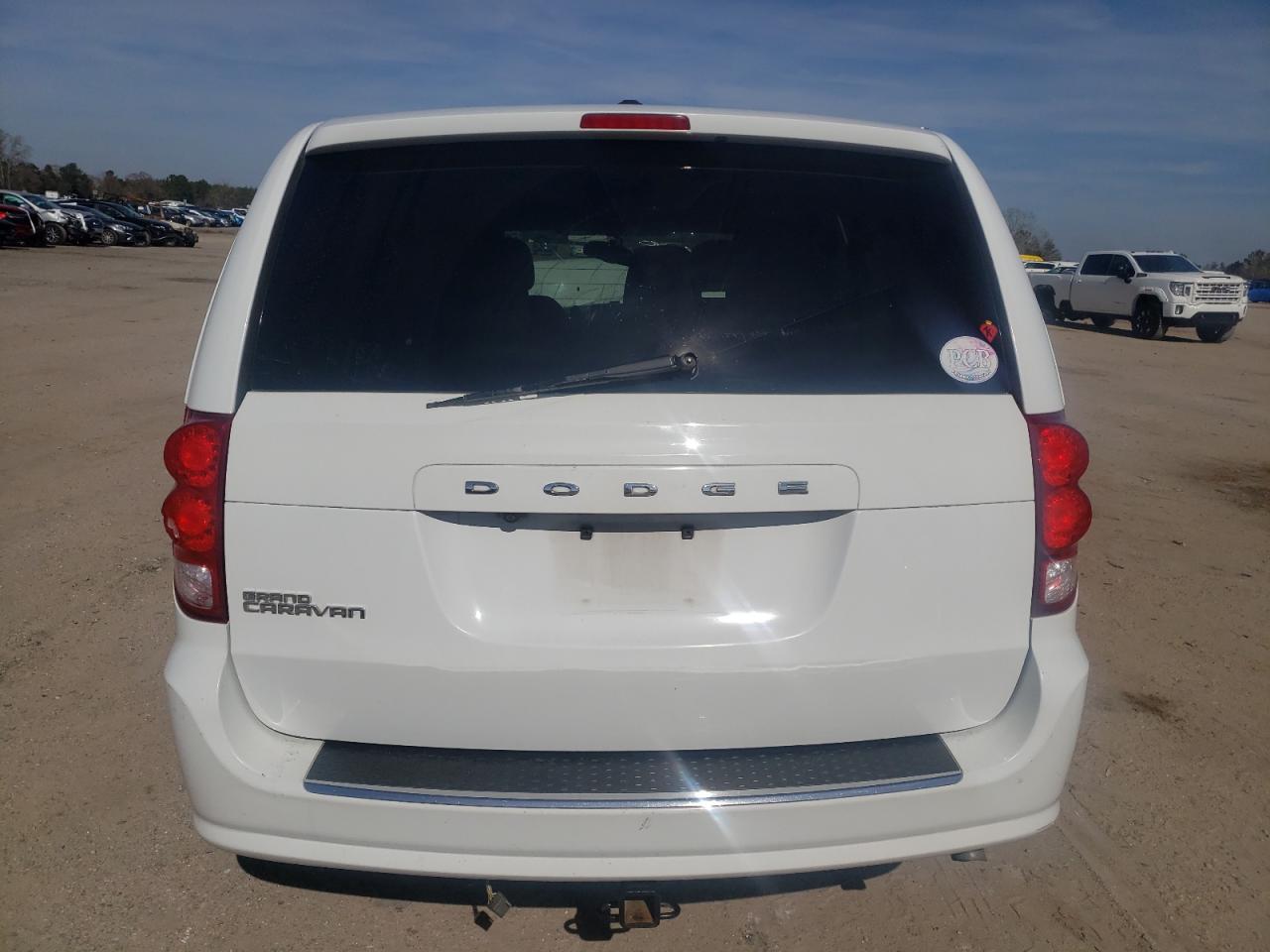 2018 Dodge Caravan VIN 2C4RDGBG7JR162004 Copart auction photo, front end / side damage thumbnail 6