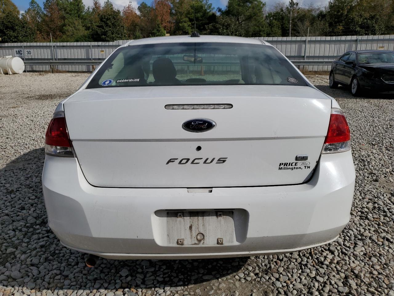 2008 Ford Focus VIN 1FAHP33N08W273199 Copart auction photo, side damage thumbnail 6