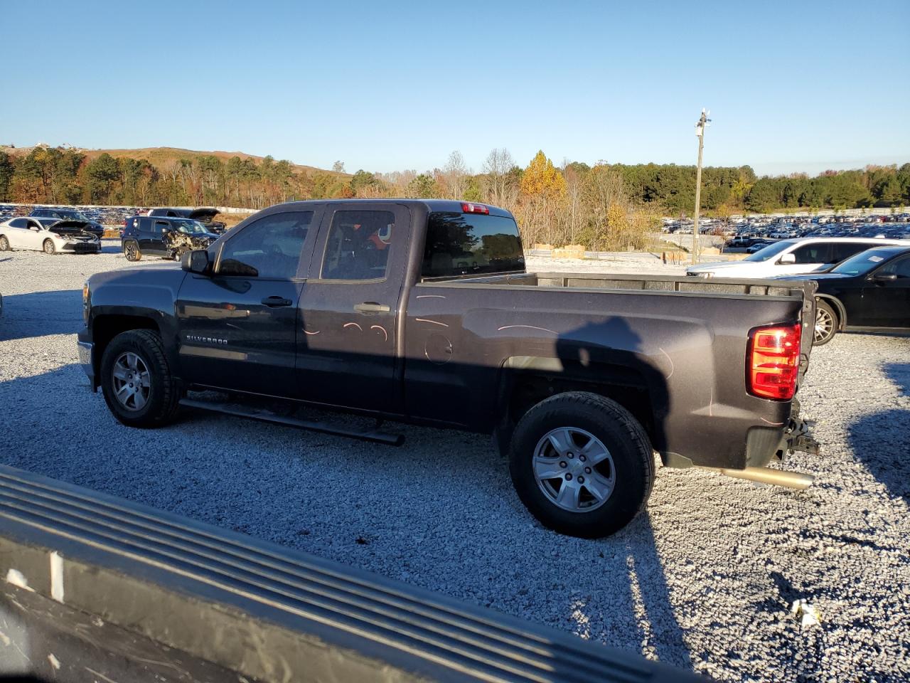 2015 Chevrolet Silverado VIN 1GCRCPEH3FZ151814 Copart auction photo, rear end / minor dent/scratches damage thumbnail 2