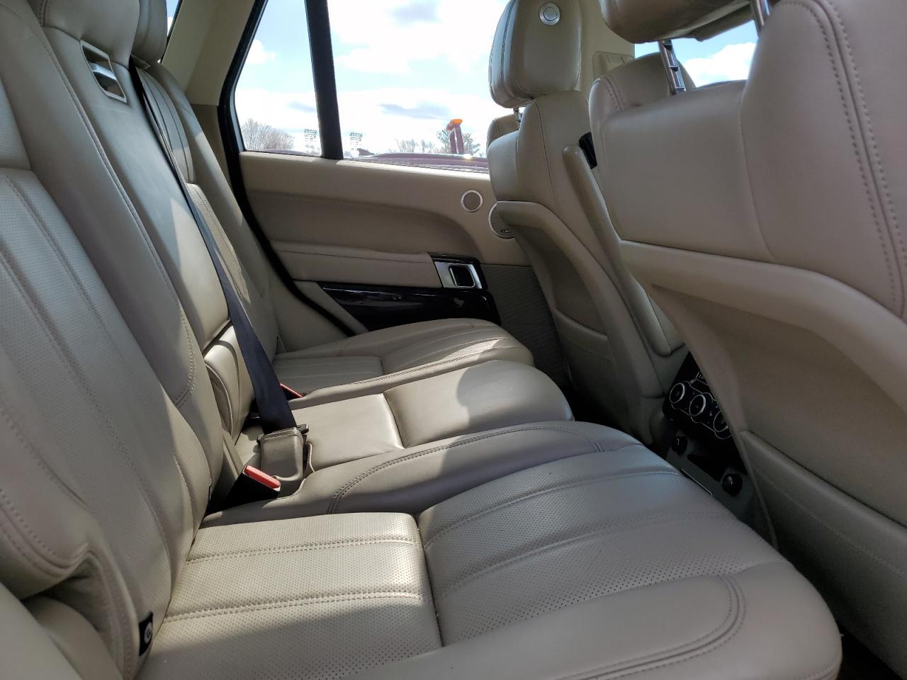 2016 Land Rover Range Rover VIN SALGS2PFXGA301130 Copart auction photo, rear end damage thumbnail 11