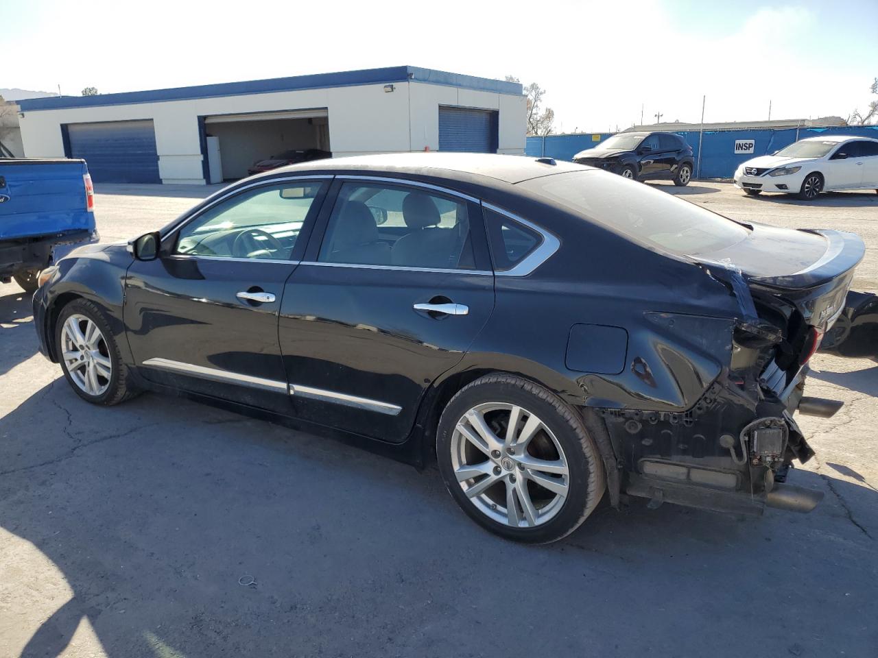 2017 Nissan Altima VIN 1N4BL3AP7HC182552 Copart auction photo, rear end damage thumbnail 2