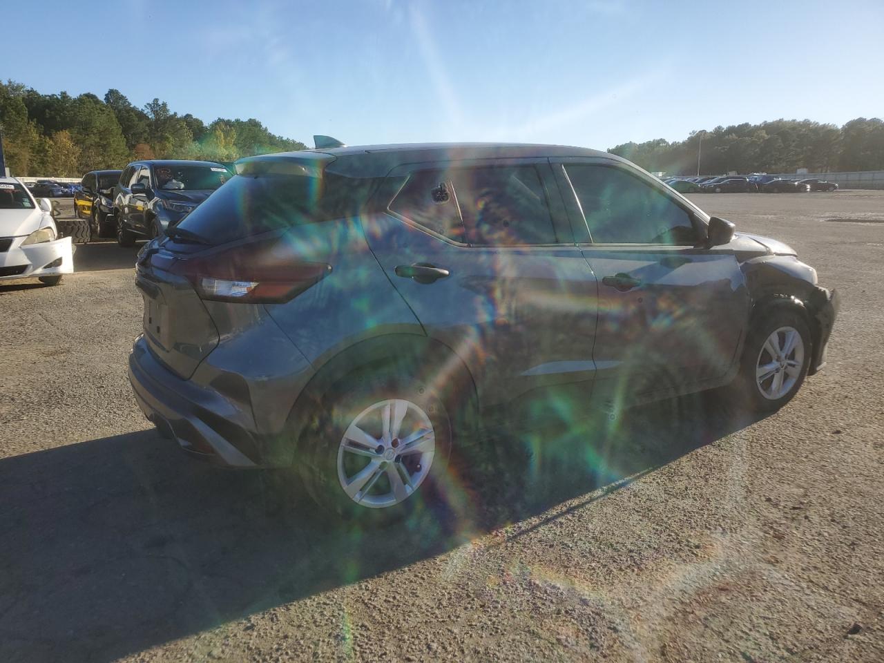 2022 Nissan Kicks VIN 3N1CP5BV4NL500898 Copart auction photo, front end / minor dent/scratches damage thumbnail 3