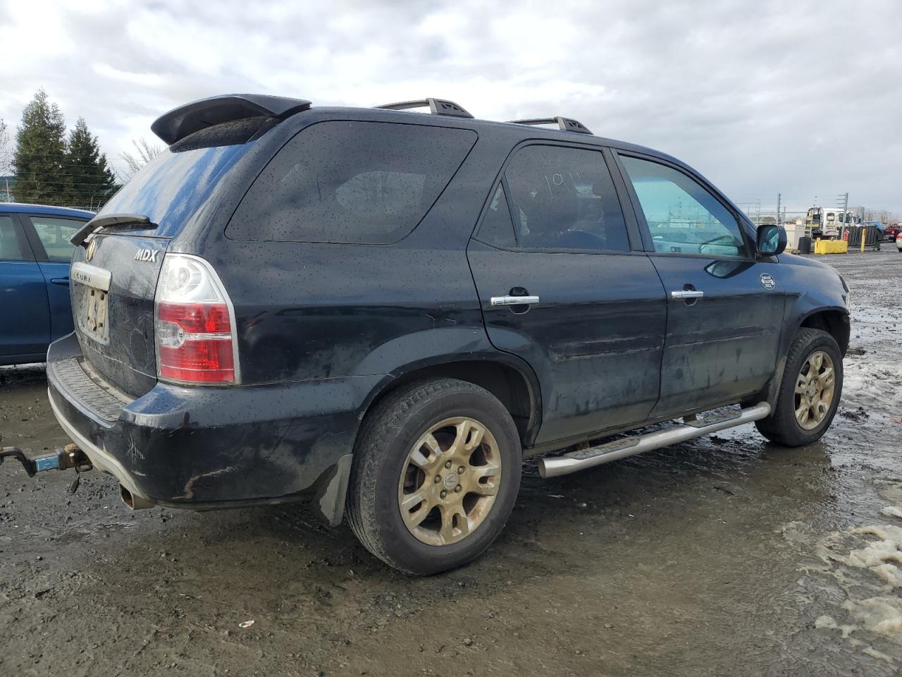 2005 Acura MDX VIN 2HNYD18815H547962 Copart auction photo, front end / side damage thumbnail 3