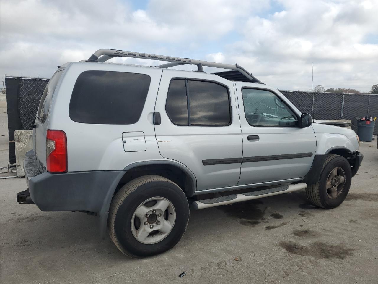 2001 Nissan XTerra VIN 5N1ED28T71C561683 Copart auction photo, front end / side damage thumbnail 3