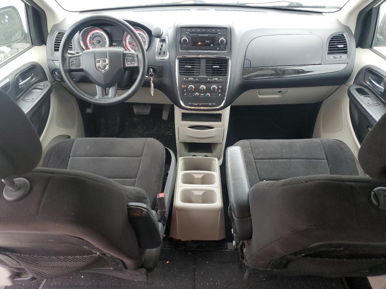 2014 Dodge Caravan VIN 2C4RDGBG7ER103928 Copart auction photo, front end / side damage thumbnail 8