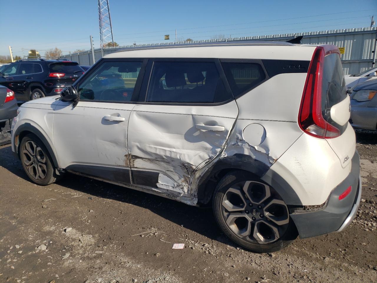 2020 KIA Soul VIN KNDJ23AU3L7729431 Copart auction photo, side / rear end damage thumbnail 2