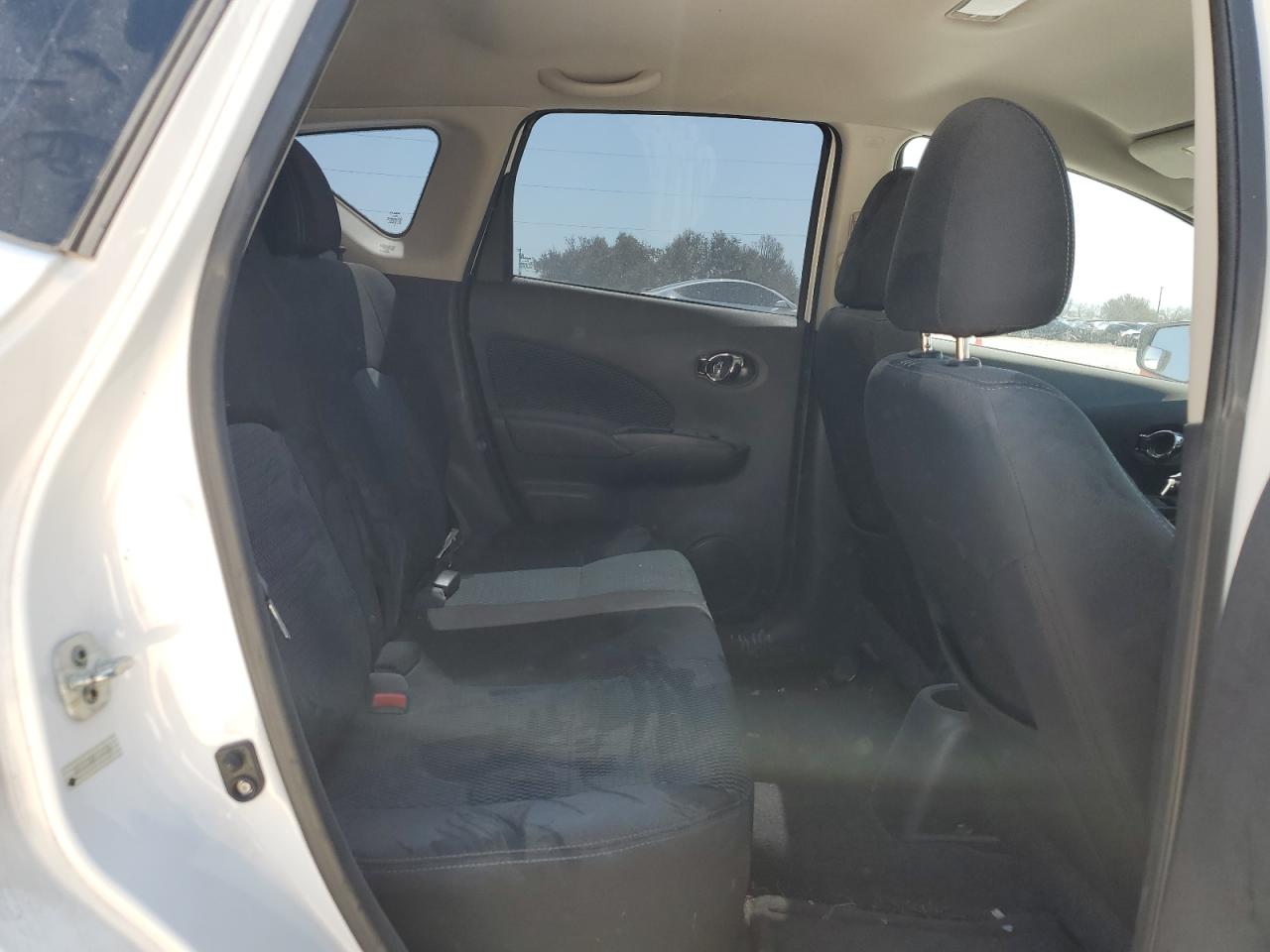 2015 Nissan Versa VIN 3N1CE2CPXFL439790 Copart auction photo, front end / frame damage damage thumbnail 10
