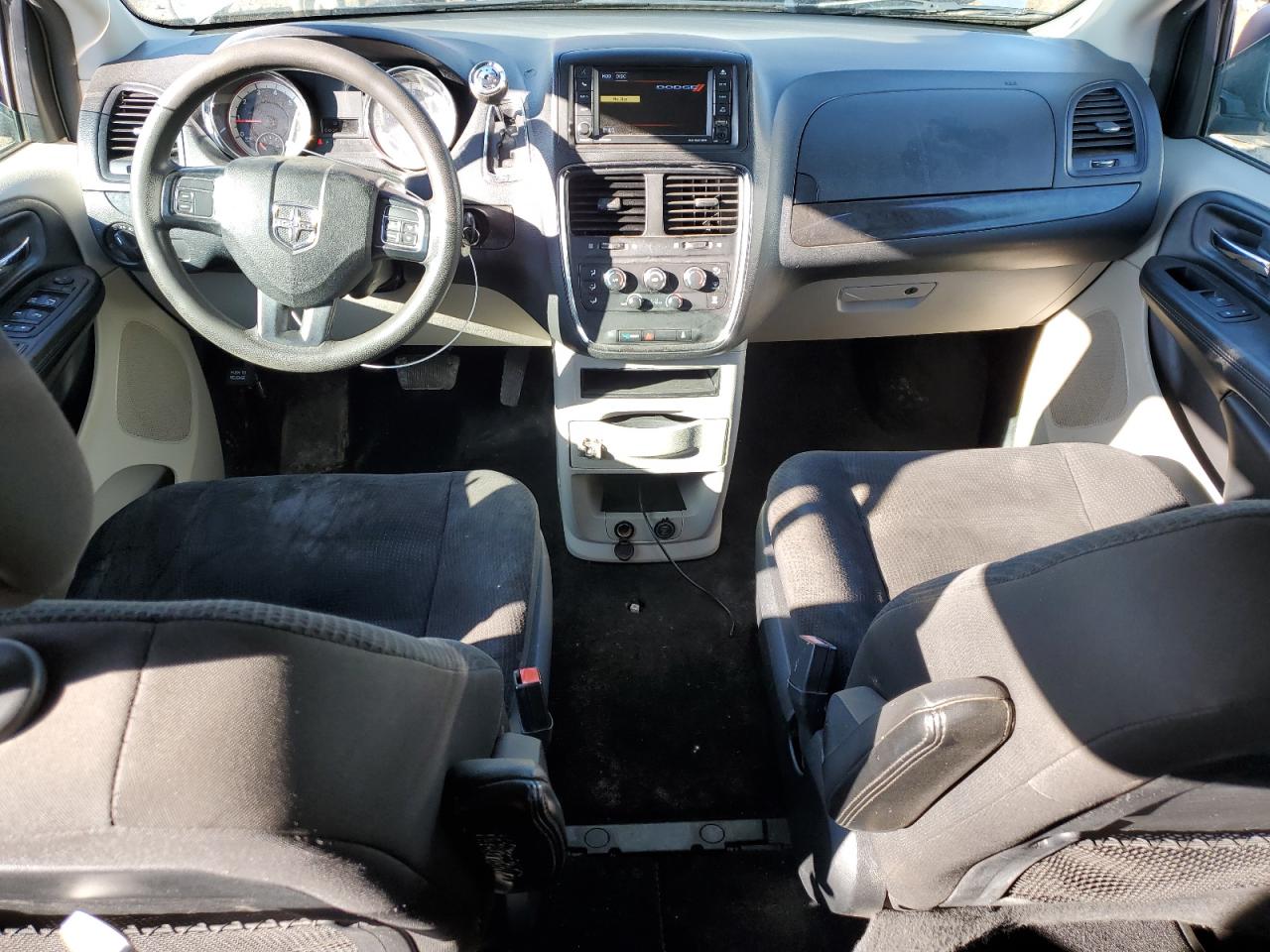 2019 Dodge Caravan VIN 2C4RDGBG1KR793915 Copart auction photo, side damage thumbnail 8