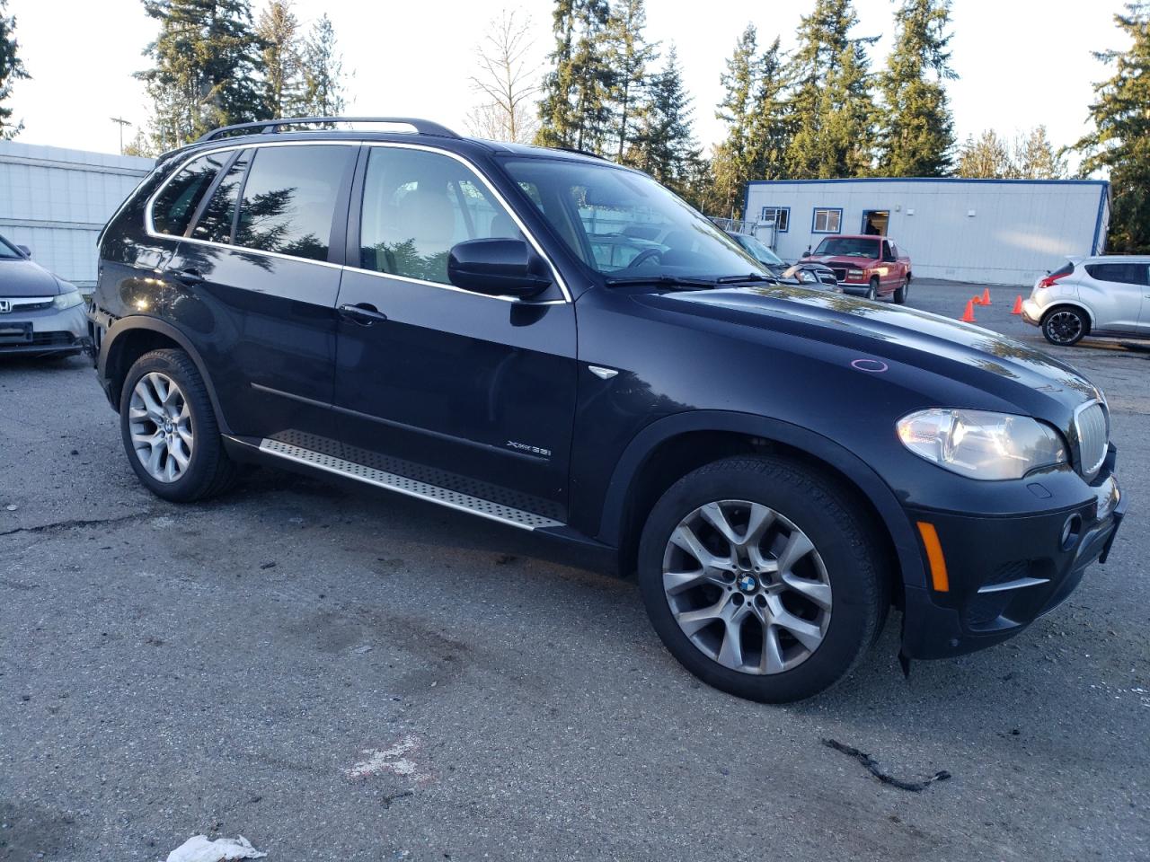 2013 BMW X5 VIN 5UXZV4C58D0G53805 Copart auction photo, rear end damage thumbnail 4