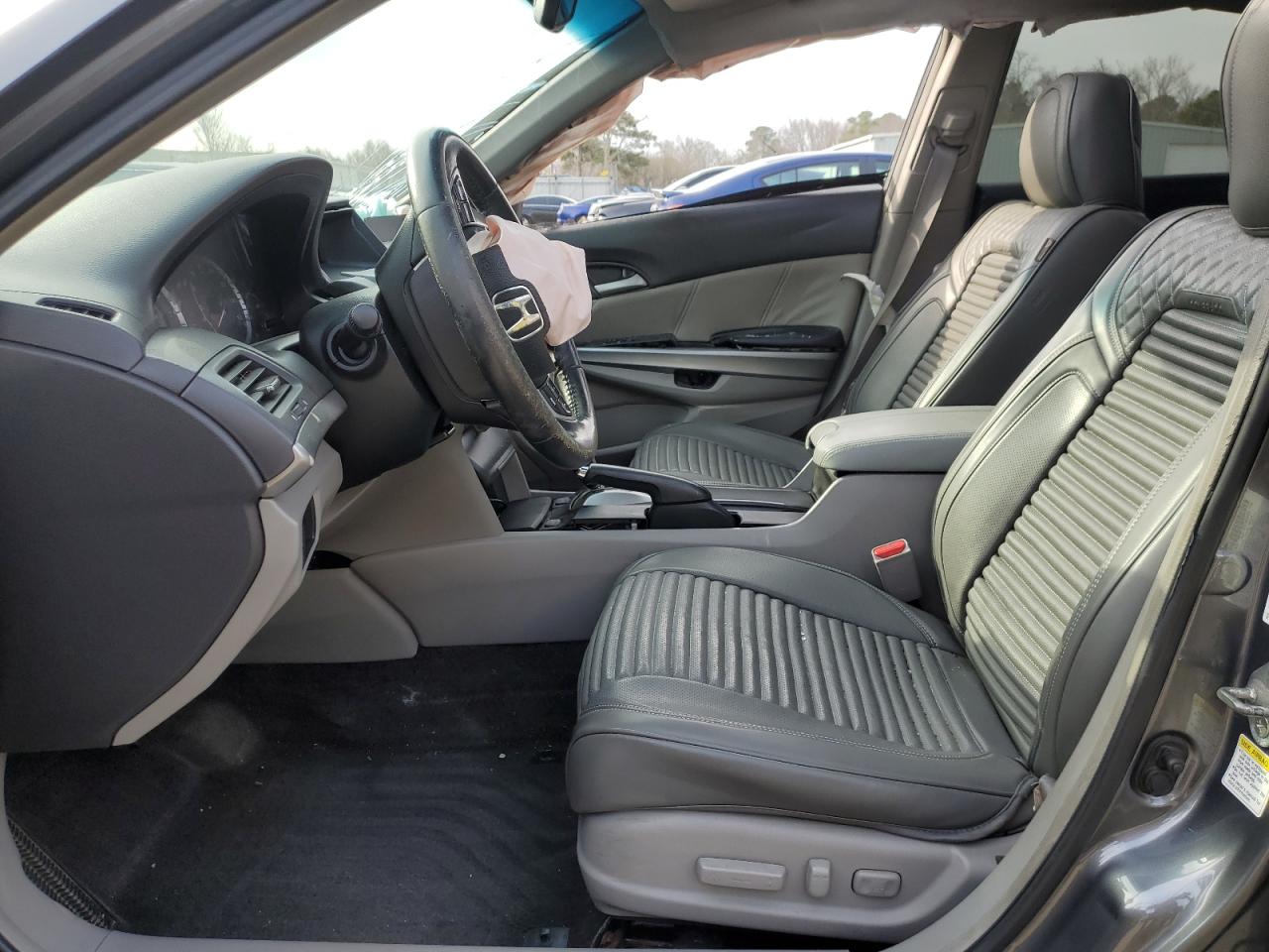2008 Honda Accord VIN 1HGCP26818A142589 Copart auction photo, side / front end damage thumbnail 7