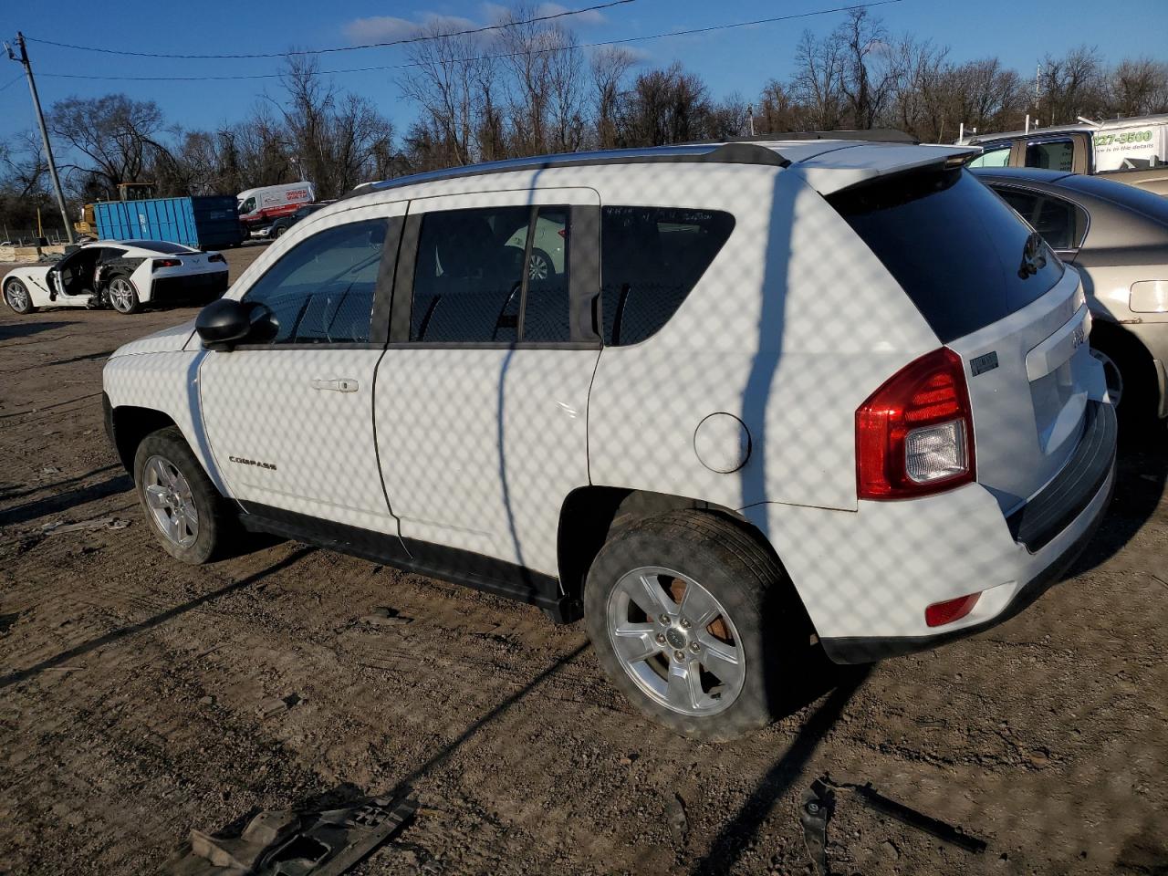 2013 Jeep Compass VIN 1C4NJCBA2DD275667 Copart auction photo, minor dent/scratches damage thumbnail 2