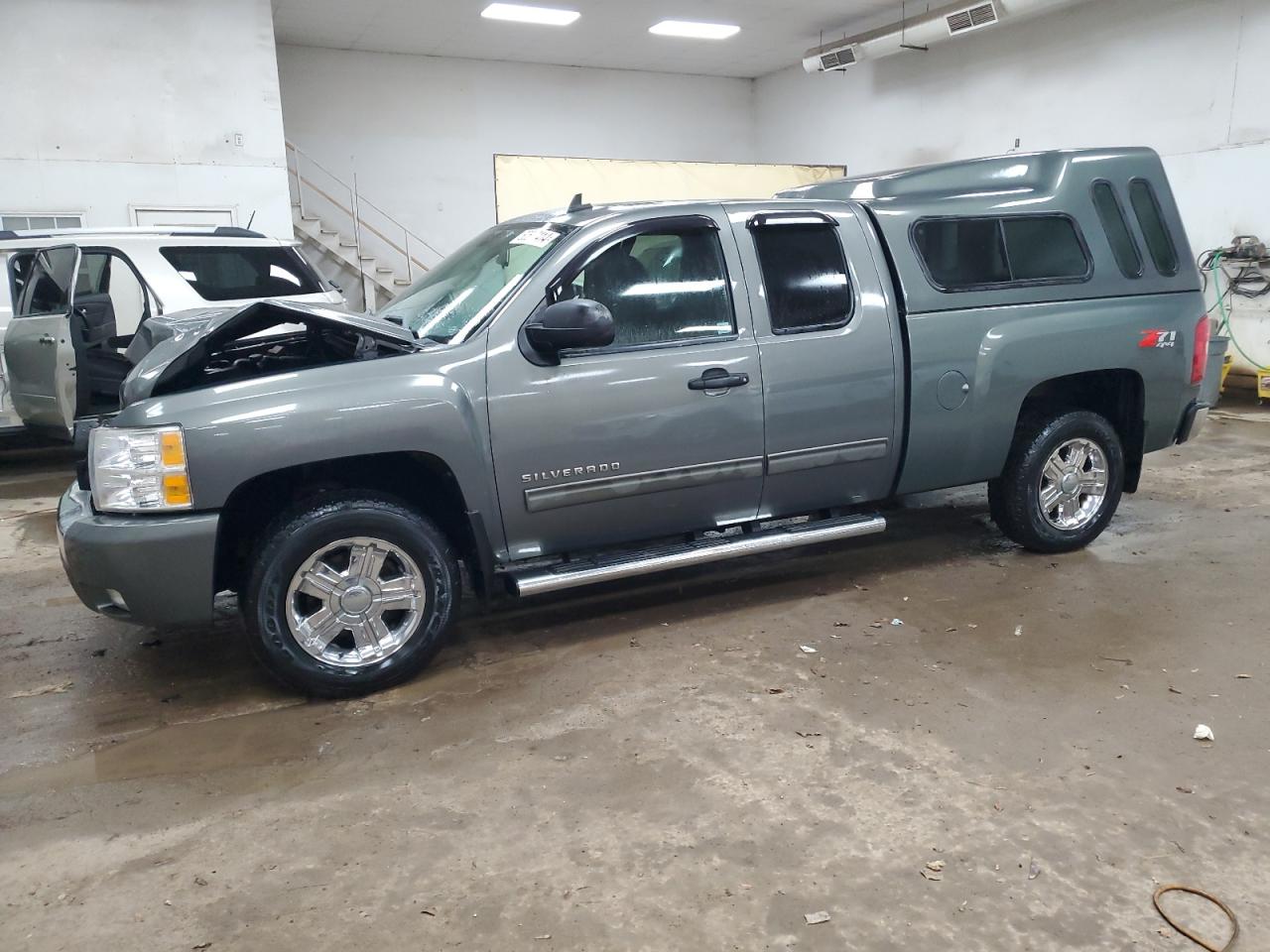 2011 Chevrolet Silverado VIN 1GCRKSE39BZ308184
