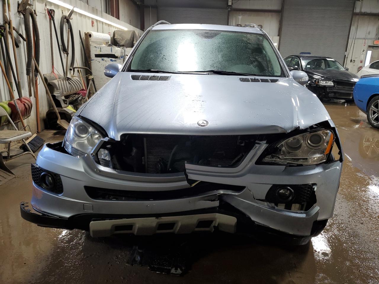 2007 Mercedes-Benz M-klasse VIN 4JGBB86E17A199967 Copart auction photo, front end / minor dent/scratches damage thumbnail 5