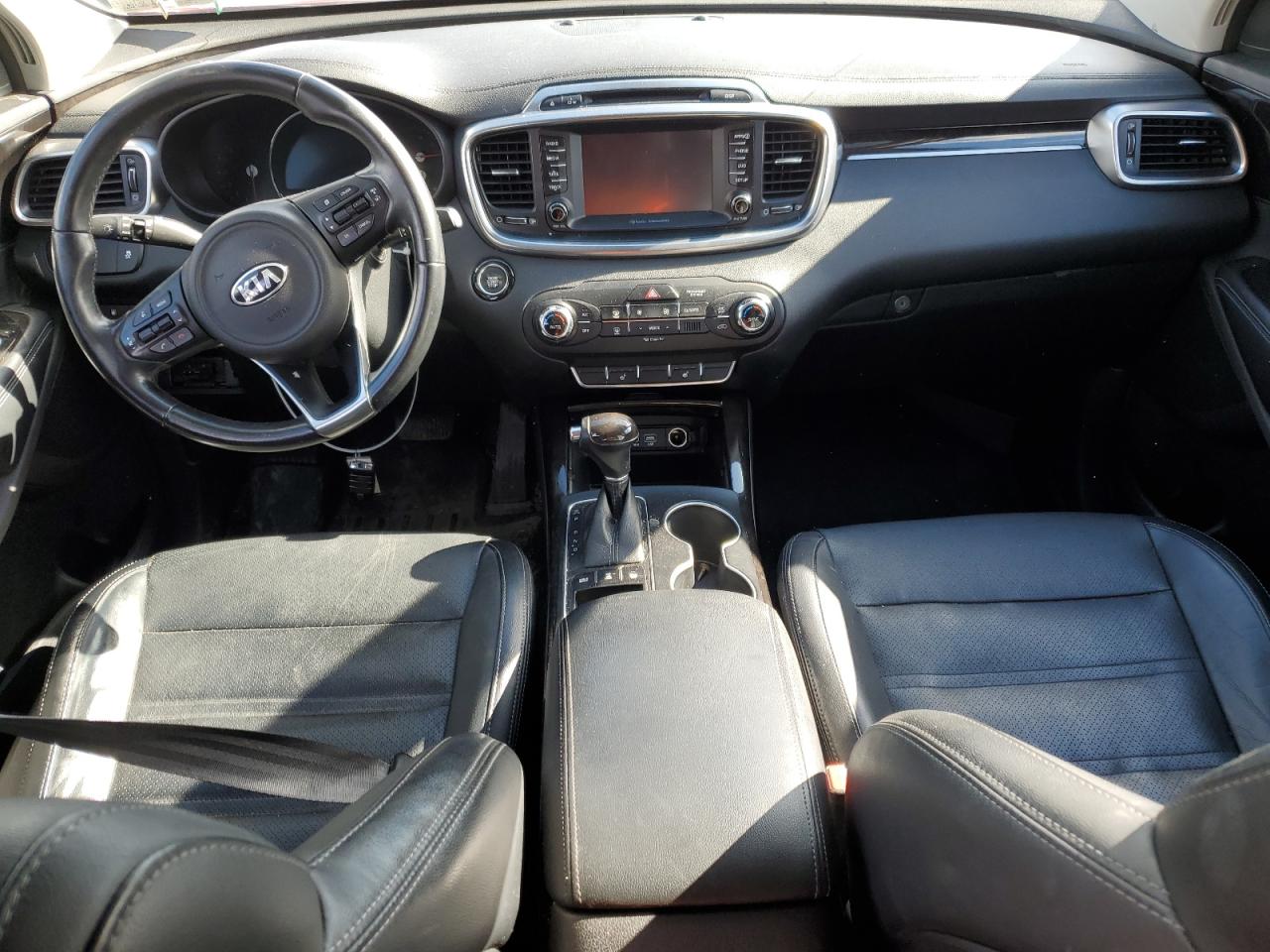 2017 KIA Sorento VIN 5XYPHDA51HG243797 Copart auction photo, front end damage thumbnail 8