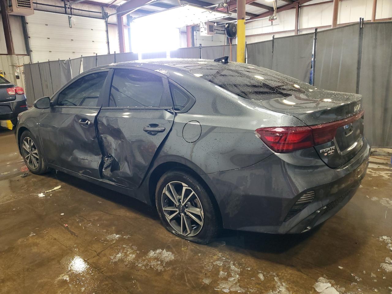 2022 KIA Forte VIN 3KPF24AD7NE464480 Copart auction photo, side damage thumbnail 2