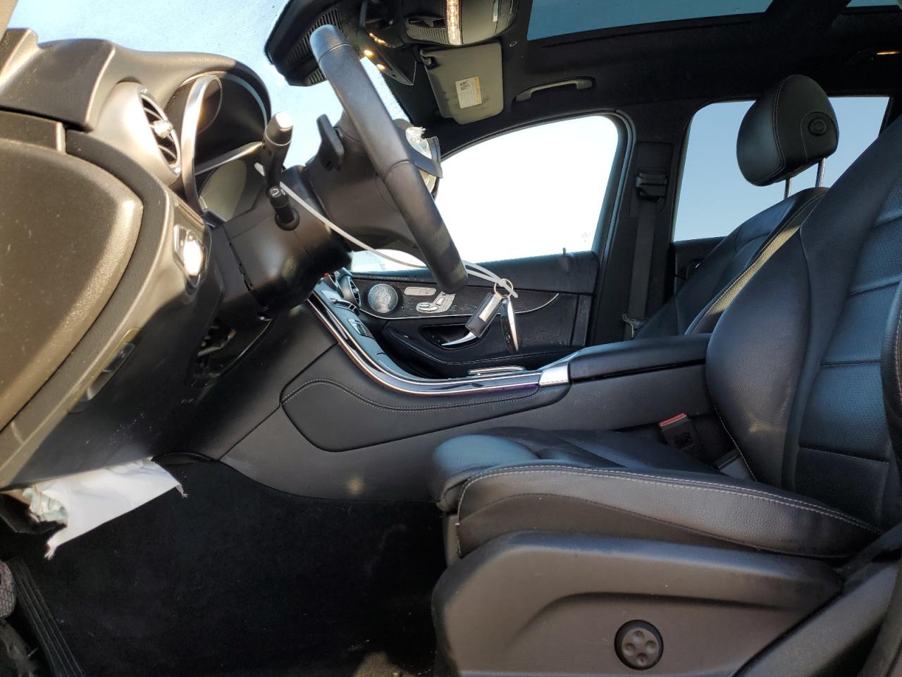 2020 Mercedes-Benz GLC VIN W1N0G8DB9LF773162 Copart auction photo, front end / minor dent/scratches damage thumbnail 7