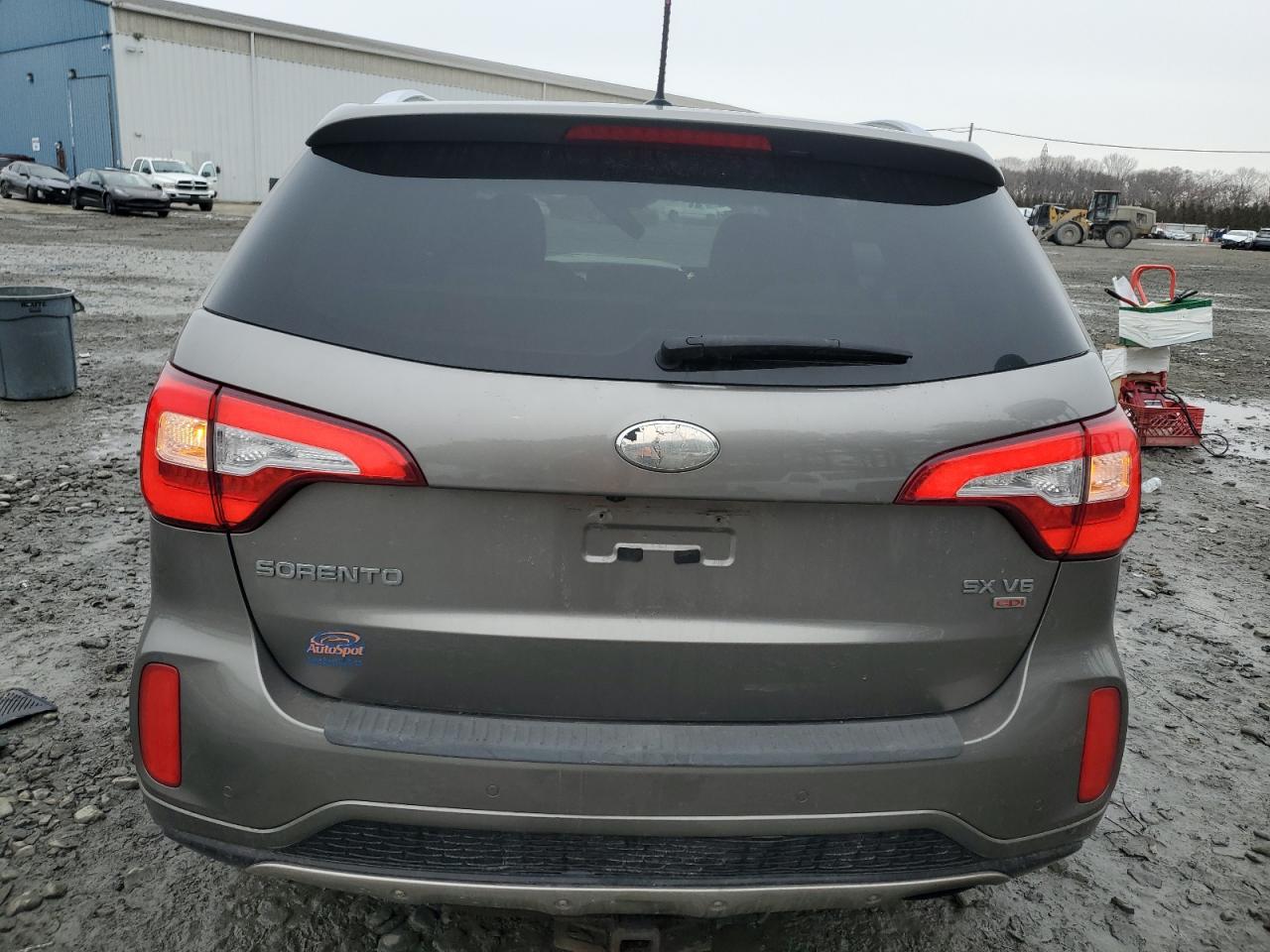 2014 KIA Sorento VIN 5XYKWDA70EG432406 Copart auction photo, front end damage thumbnail 6