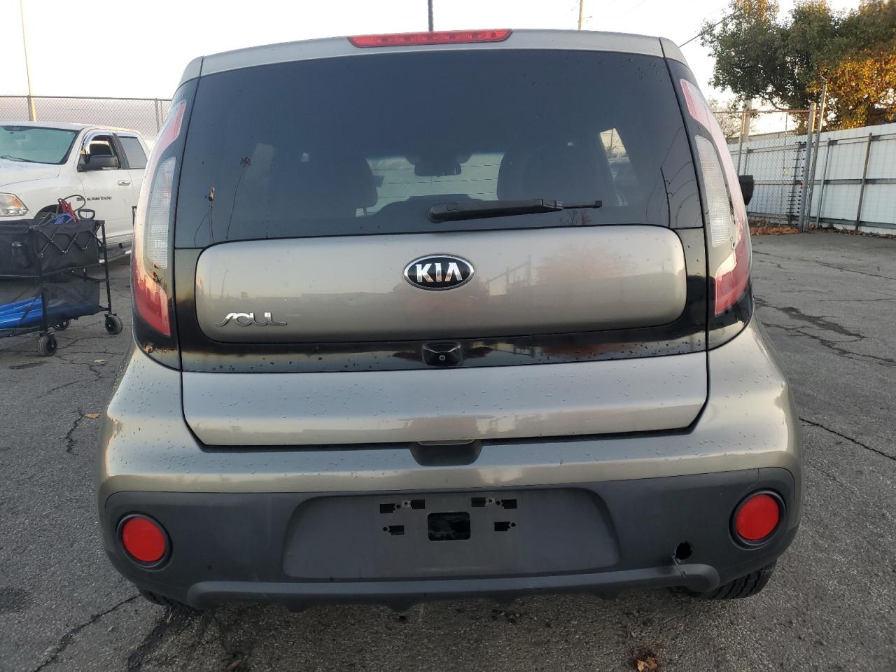 2018 KIA Soul VIN KNDJN2A24J7562235 Copart auction photo, front end / undercarriage damage thumbnail 6