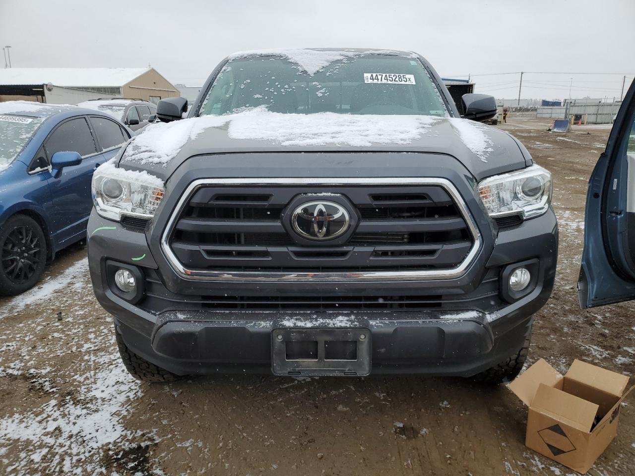 2019 Toyota Tacoma VIN 3TMCZ5AN5KM279648 Copart auction photo, side / undercarriage damage thumbnail 5