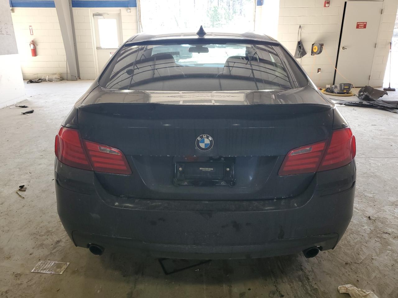 2013 BMW 5er VIN WBAFU7C53DDU66967 Copart auction photo, front end / undercarriage damage thumbnail 6