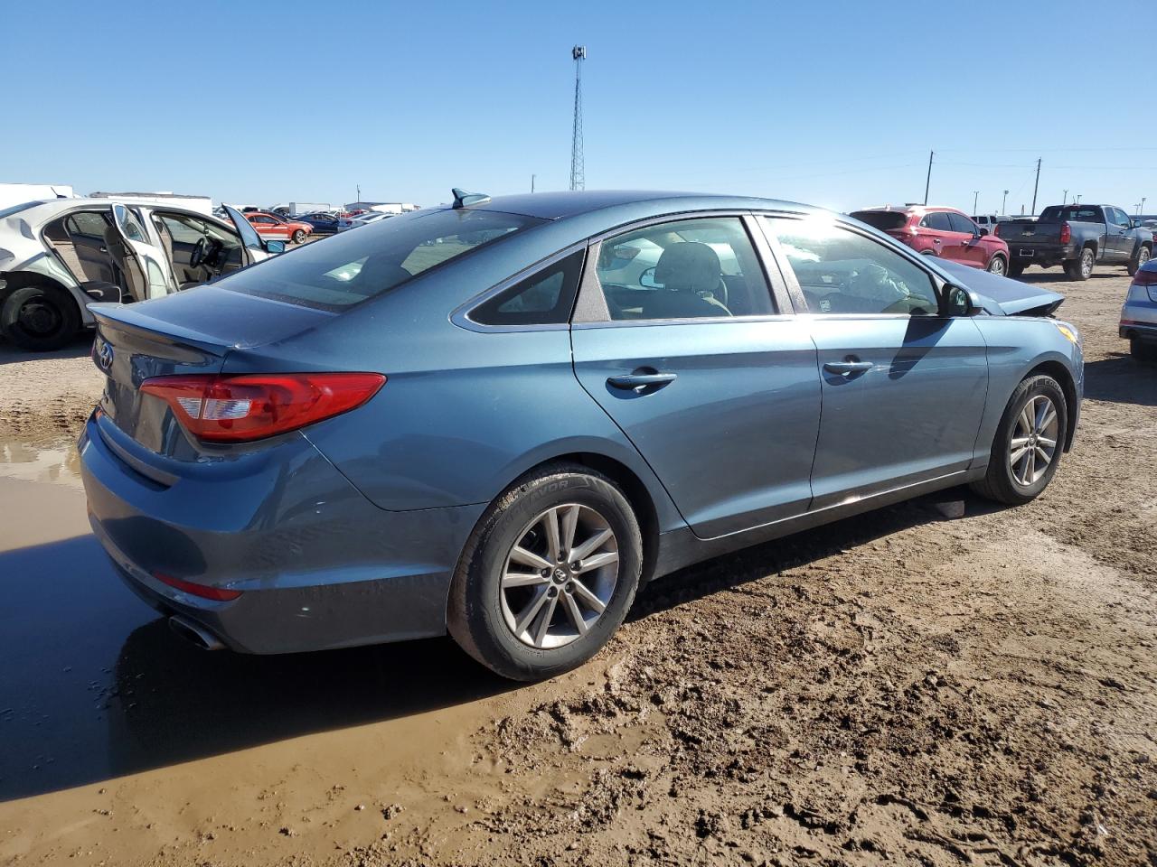 2015 Hyundai Sonata VIN 5NPE24AF2FH145594 Copart auction photo, front end / minor dent/scratches damage thumbnail 3