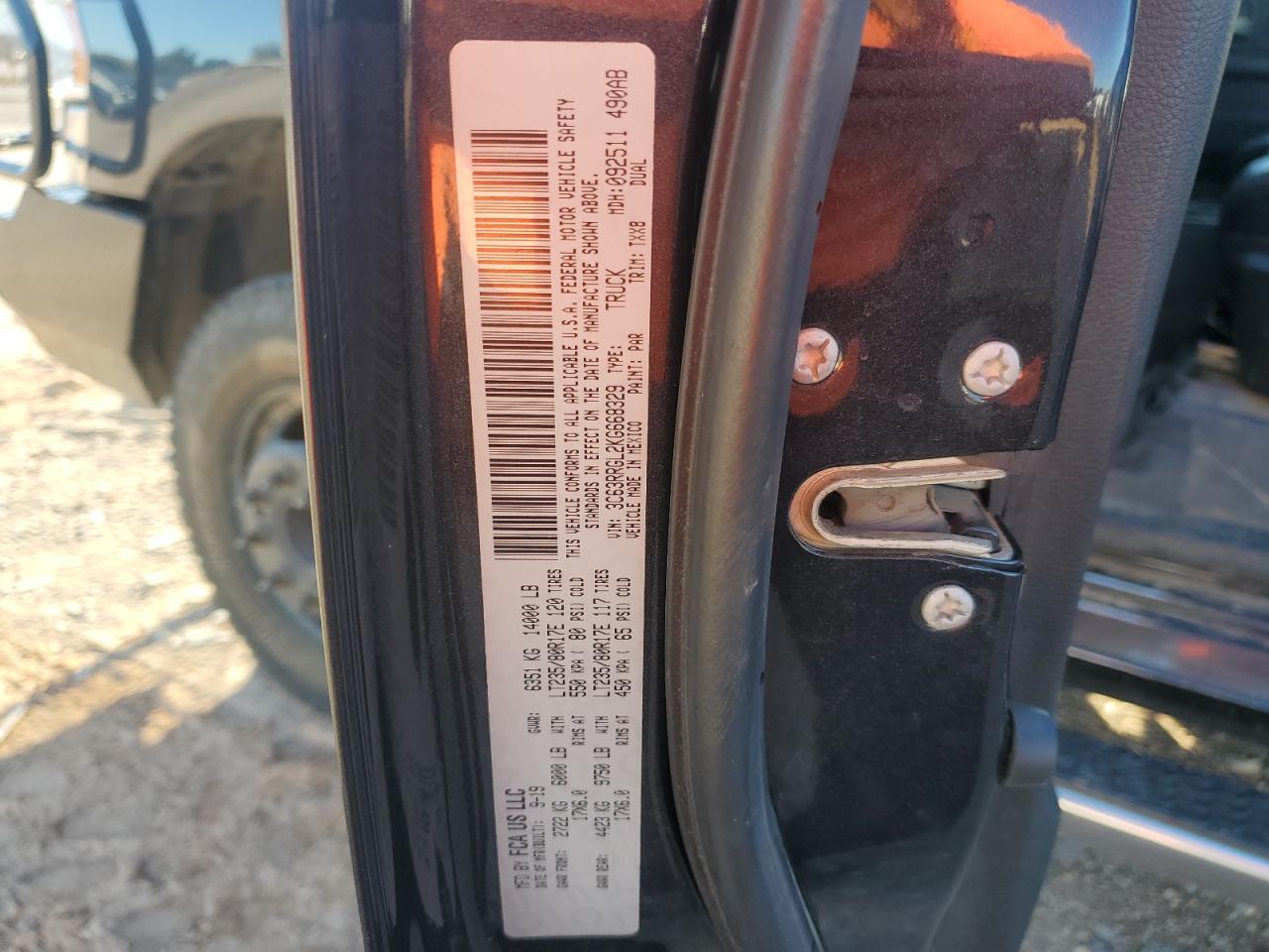 2019 RAM 3500 VIN 3C63RRGL2KG668329 Copart auction photo, rear end / front end damage thumbnail 12