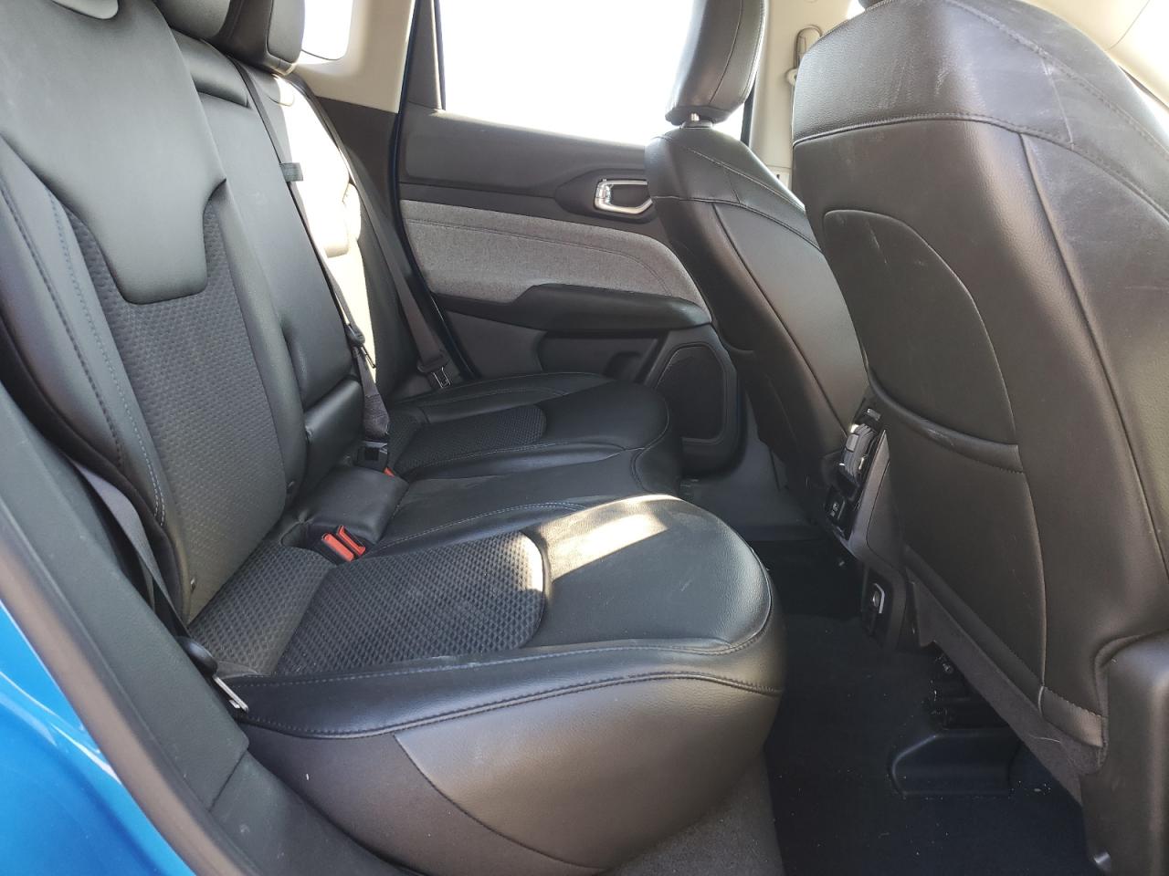 2022 Jeep Compass VIN 3C4NJDBB3NT127246 Copart auction photo, front end / minor dent/scratches damage thumbnail 11
