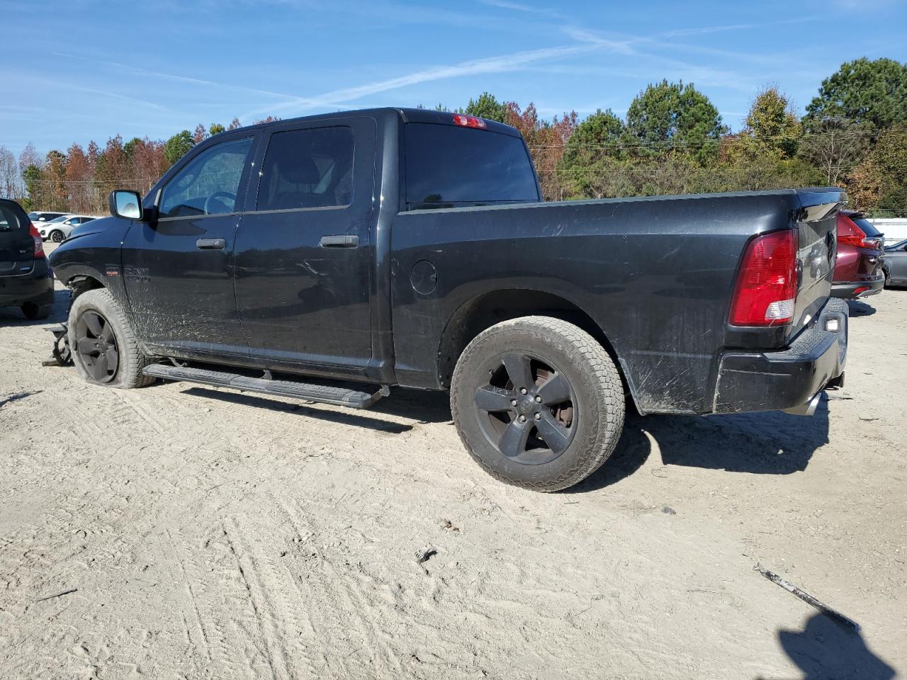 2018 RAM 1500 VIN 3C6RR7KT2JG171575 Copart auction photo, front end / minor dent/scratches damage thumbnail 2
