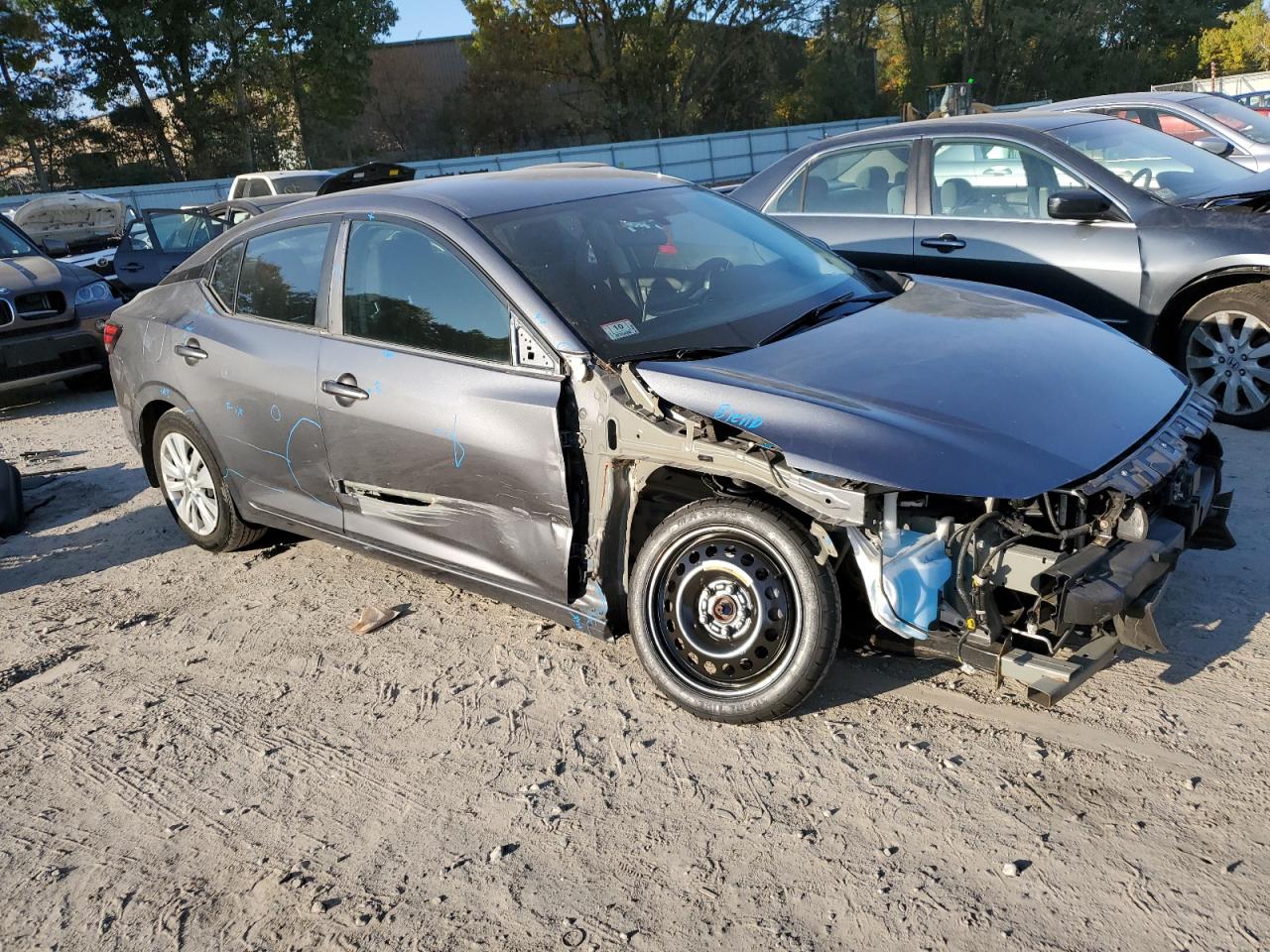 2020 Nissan Sentra VIN 3N1AB8BV0LY304528 Copart auction photo, front end damage thumbnail 4