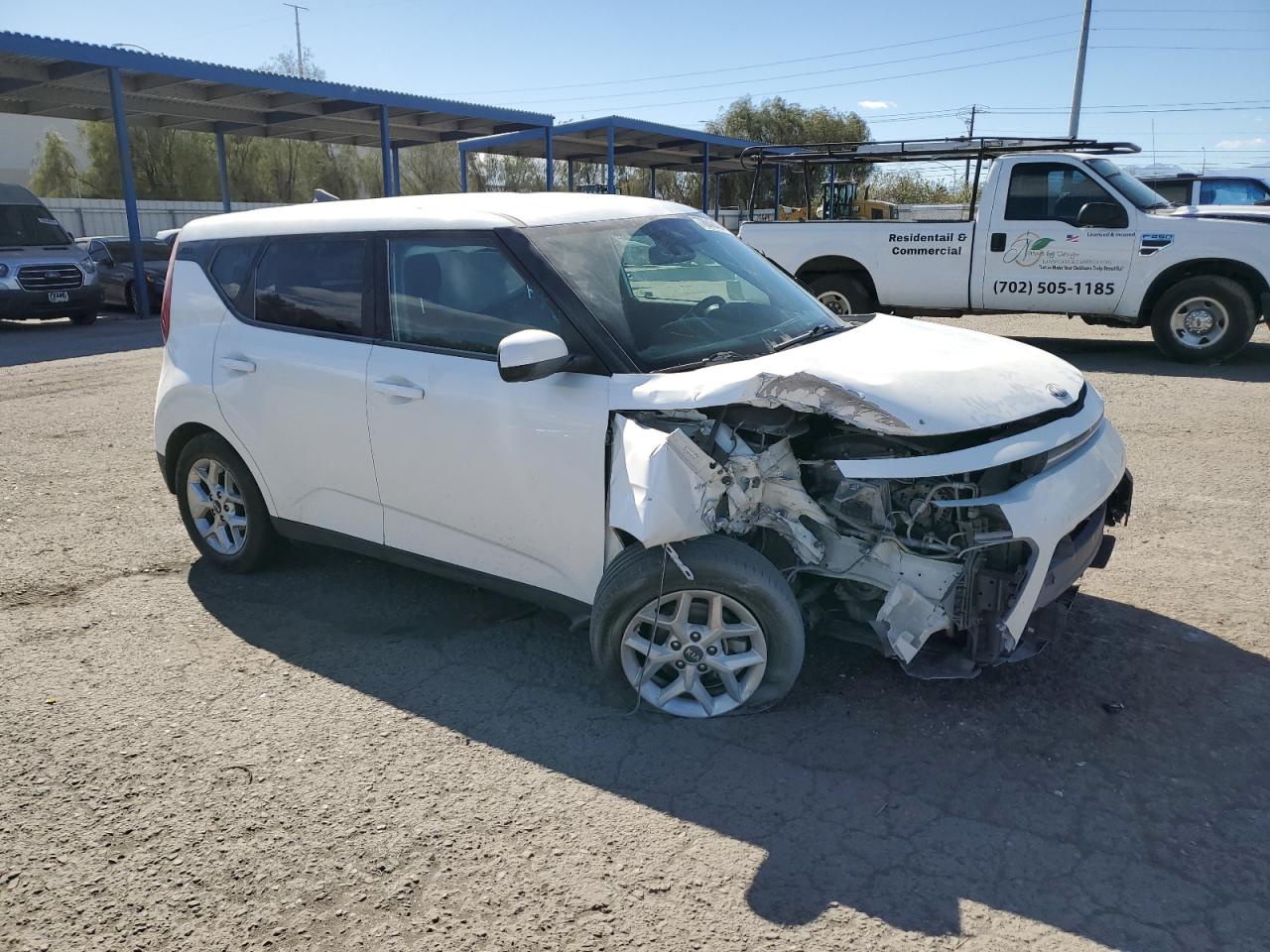 2020 KIA Soul VIN KNDJ23AU2L7713401 Copart auction photo, front end / side damage thumbnail 4