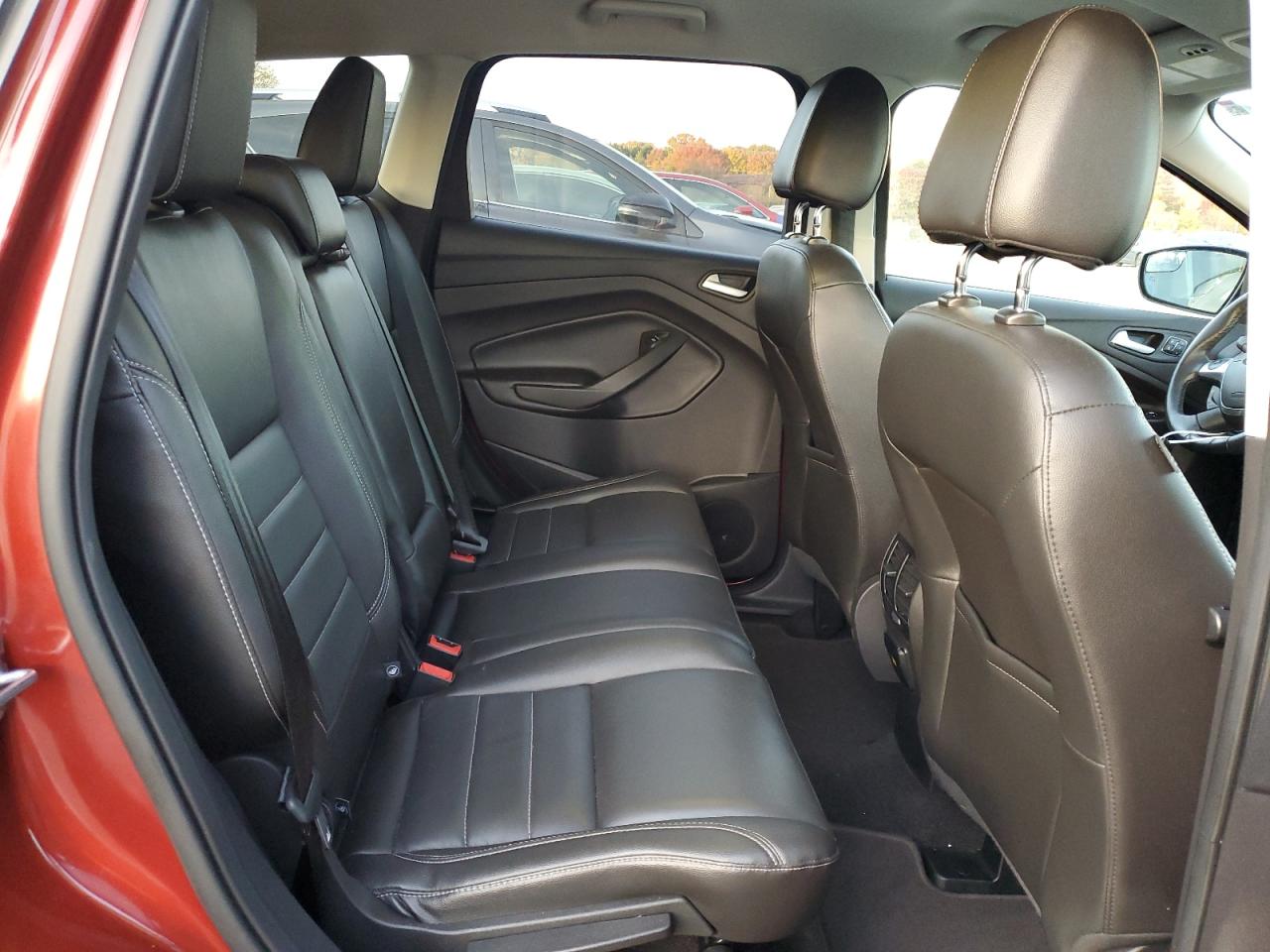 2016 Ford Escape VIN 1FMCU0JX1GUA92439 Copart auction photo, minor dent/scratches damage thumbnail 11