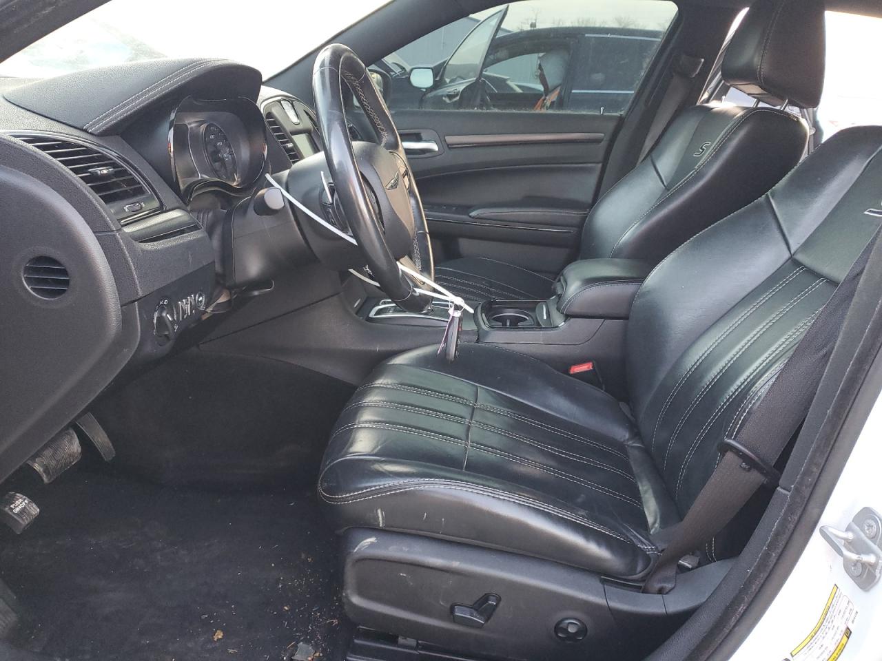 2016 Chrysler 300 VIN 2C3CCABG3GH141739 Copart auction photo, front end damage thumbnail 7