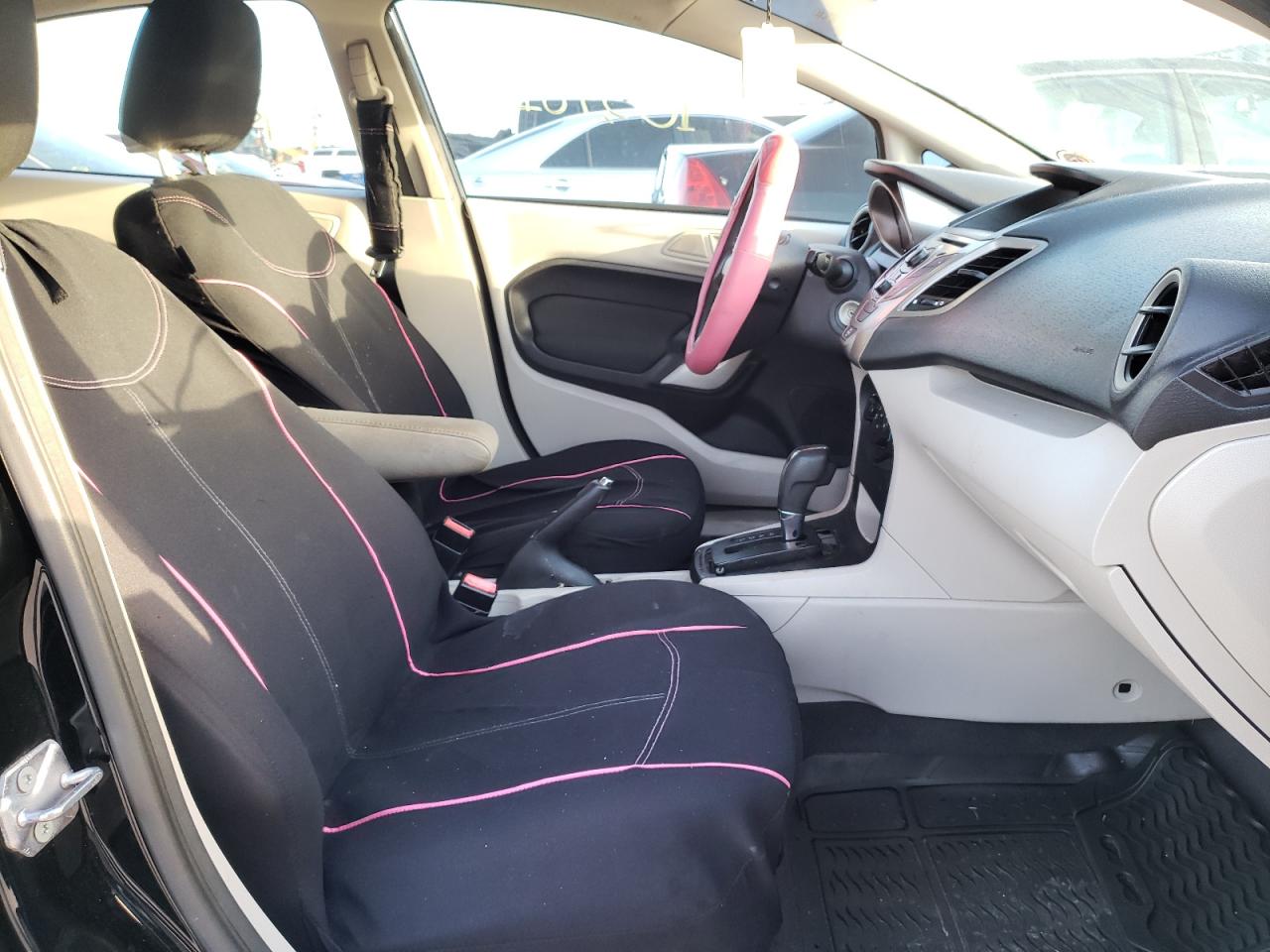 2012 Ford Fiesta VIN 3FADP4BJ8CM111137 Copart auction photo, all over / minor dent/scratches damage thumbnail 5