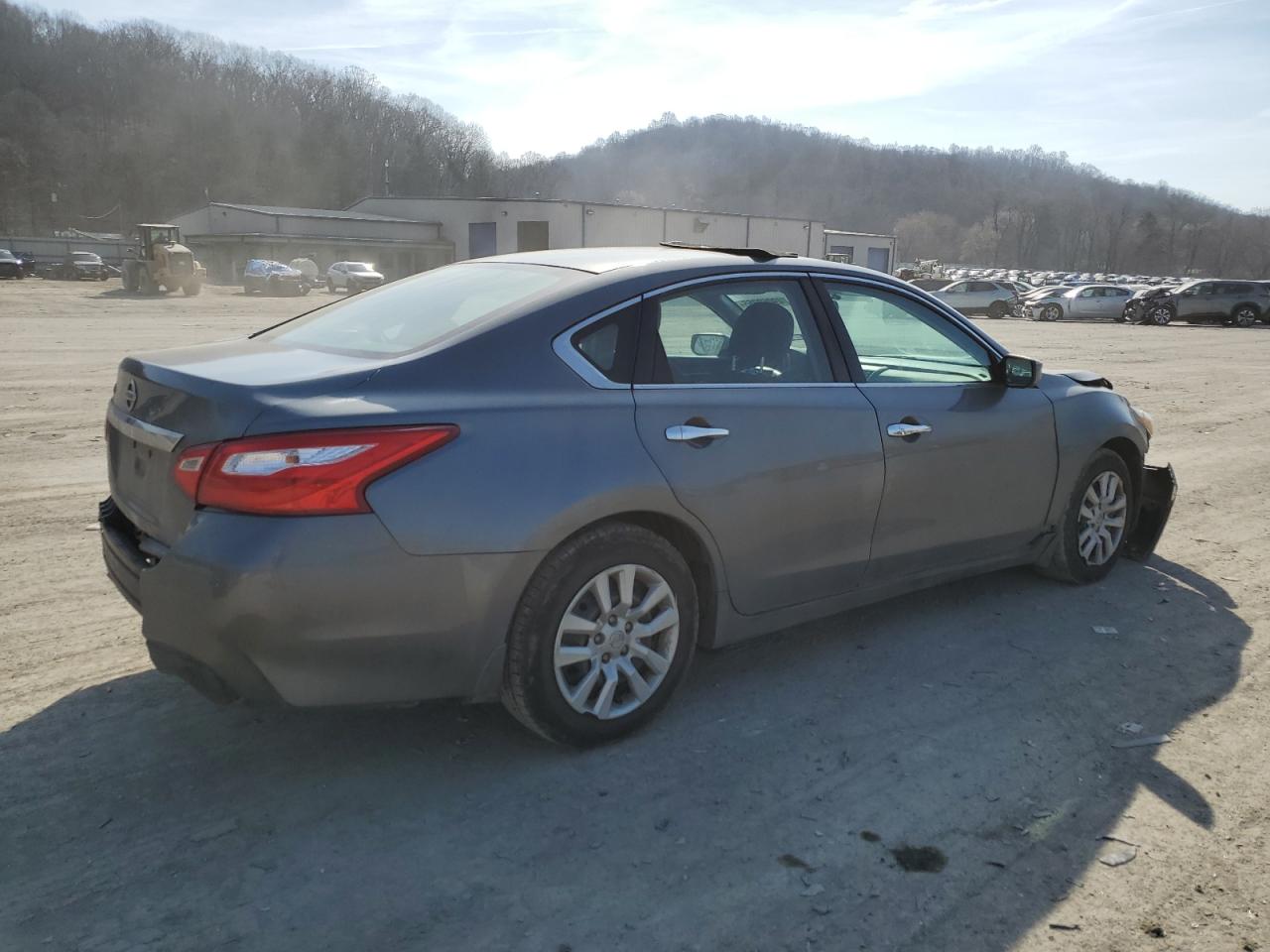 2016 Nissan Altima VIN 1N4AL3AP3GN350489 Copart auction photo, front end / rear end damage thumbnail 3
