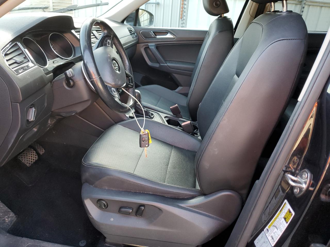 2018 Volkswagen Tiguan VIN 3VV3B7AX2JM137890 Copart auction photo, side damage thumbnail 7