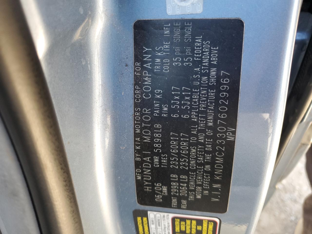 2007 Hyundai Entourage VIN KNDMC233076029967 Copart auction photo, top/roof damage thumbnail 13