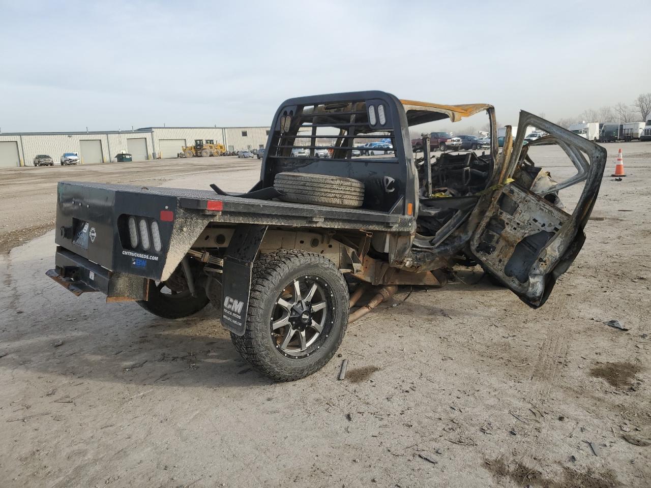 2002 Chevrolet Silverado VIN 1GCGK13U02F246396 Copart auction photo, burn damage thumbnail 3