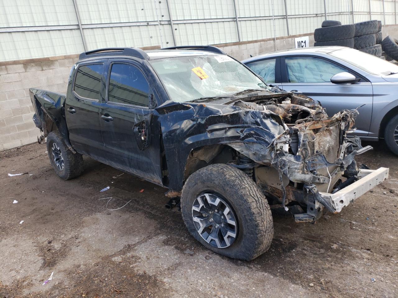 2022 Toyota Tacoma VIN 3TMCZ5ANXNM470986 Copart auction photo, front end damage thumbnail 4