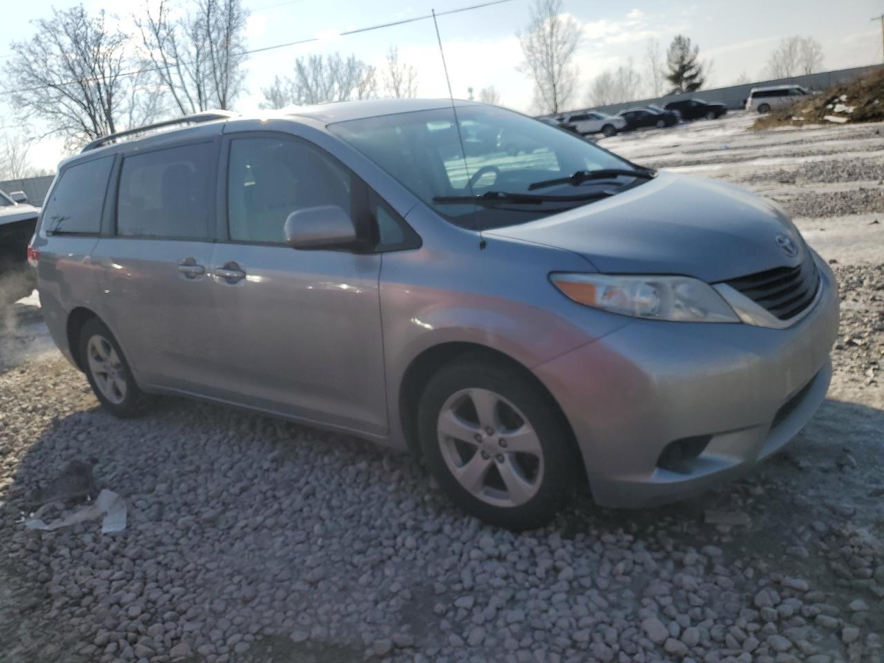2011 Toyota Sienna VIN 5TDKK3DC0BS059039 Copart auction photo, side / rear end damage thumbnail 4