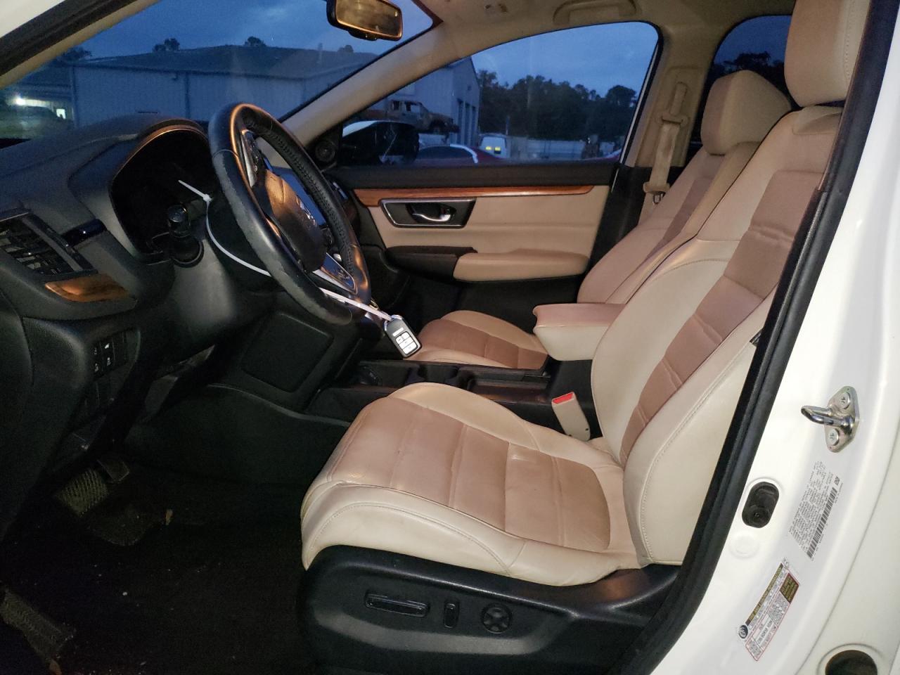 2017 Honda CR-V VIN 2HKRW1H87HH505845 Copart auction photo, front end damage thumbnail 7