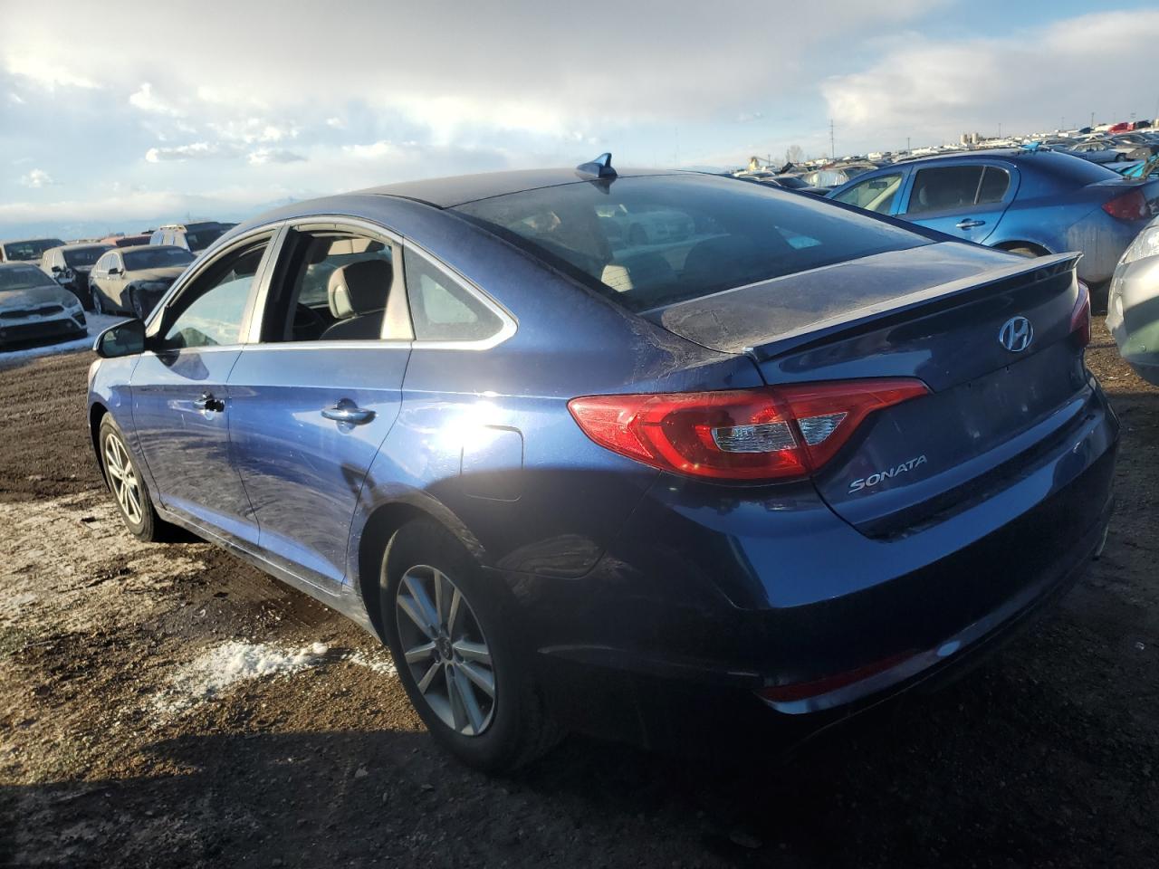 2015 Hyundai Sonata VIN 5NPE24AF6FH211208 Copart auction photo, minor dent/scratches damage thumbnail 2