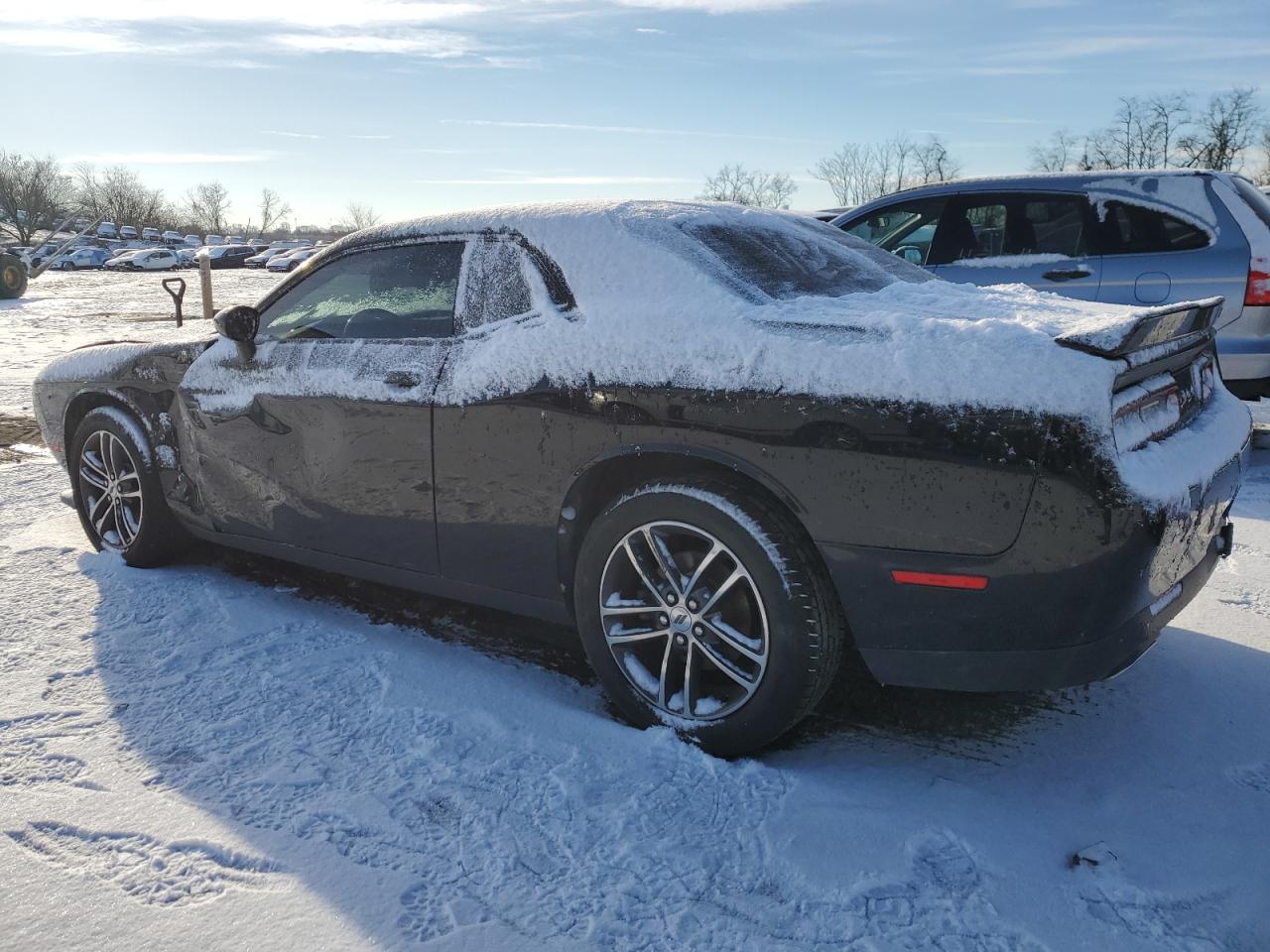 2019 Dodge Challenger VIN 2C3CDZKG2KH759834 Copart auction photo, front end / side damage thumbnail 2