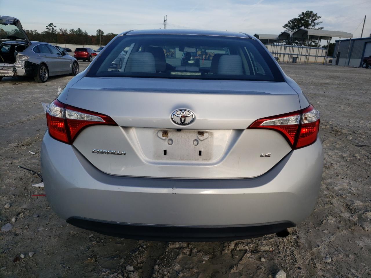 2014 Toyota Corolla VIN 2T1BURHE7EC192581 Copart auction photo, side / front end damage thumbnail 6