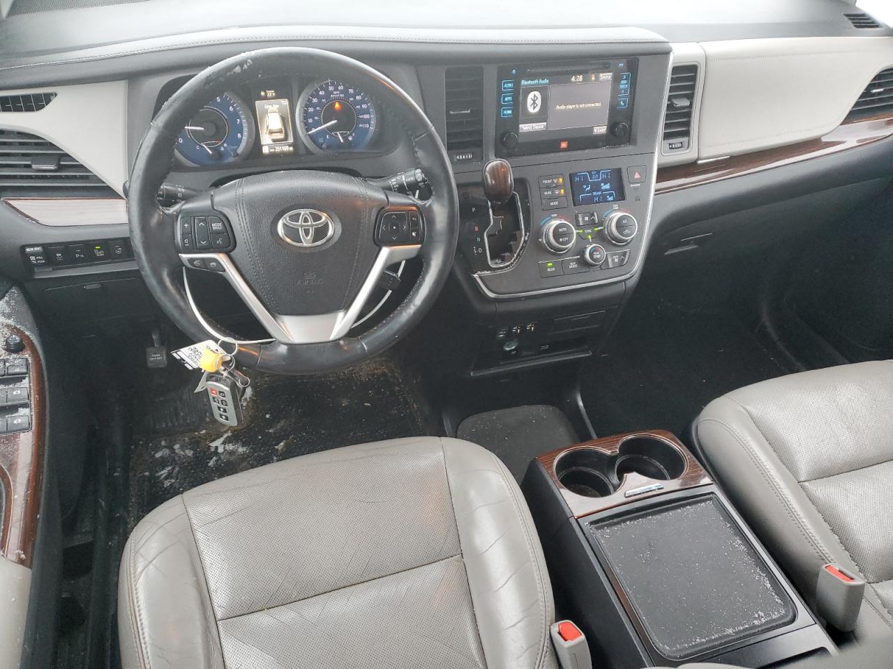 2015 Toyota Sienna VIN 5TDDK3DC3FS110967 Copart auction photo, front end damage thumbnail 8